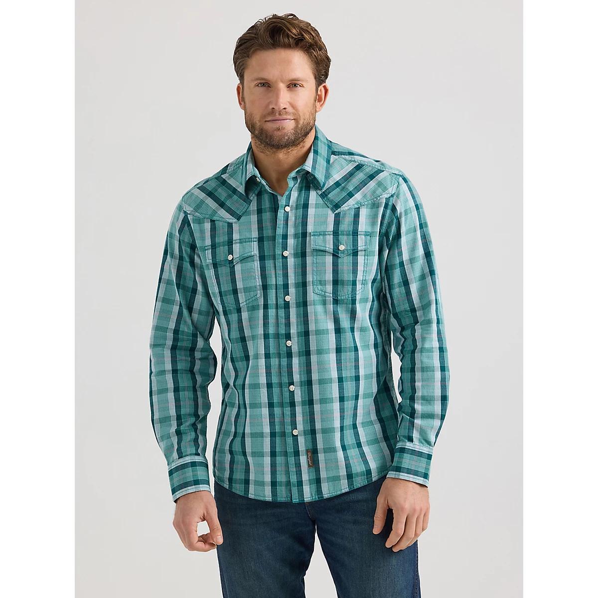 Men's Wrangler Retro® Premium Long Sleeve Western Snap Plaid Shirt in Turqs Product Image