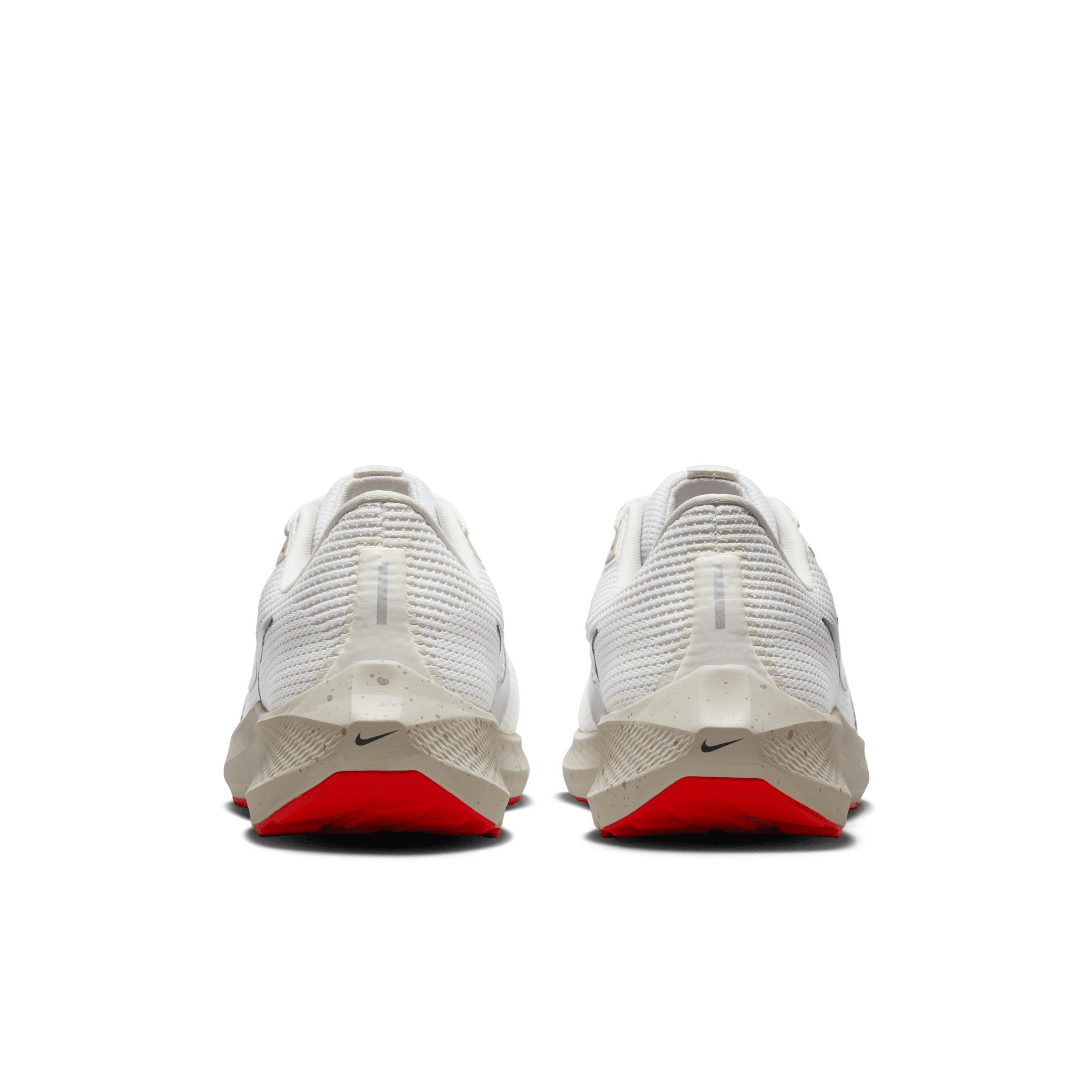 Nike Mens Air Zoom Pegasus 40 - Shoes White/Obsidian/Brown Product Image