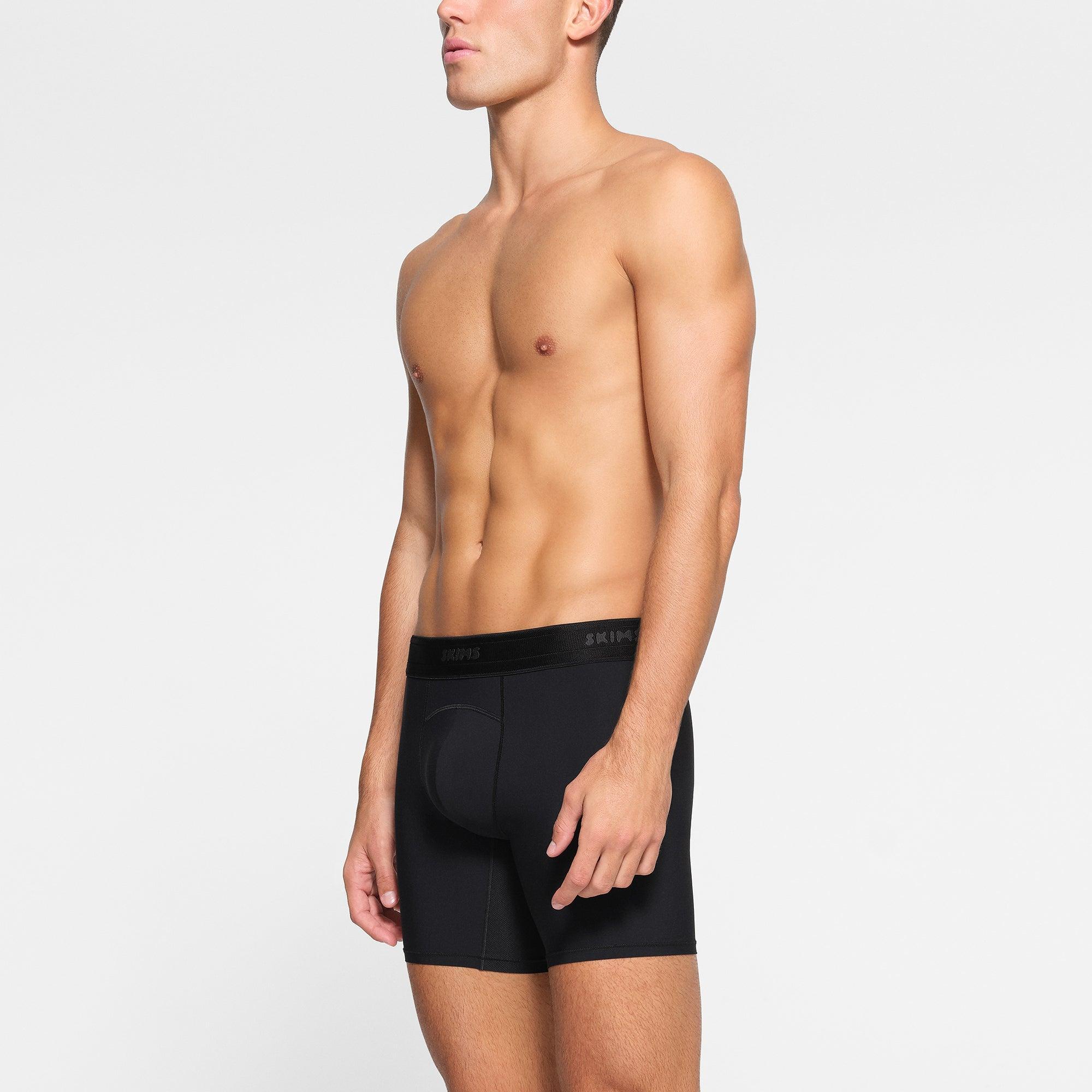 SKIMS SPORT MENS 7" BOXER BRIEF | OBSIDIAN Product Image