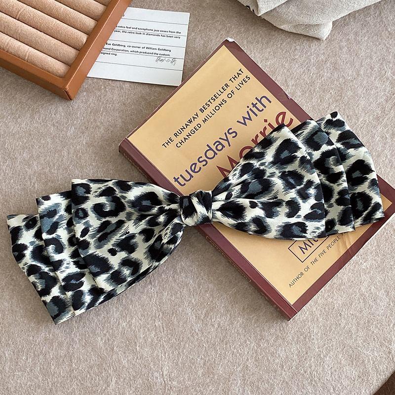 Leopard Print Bow Hair Clip Product Image