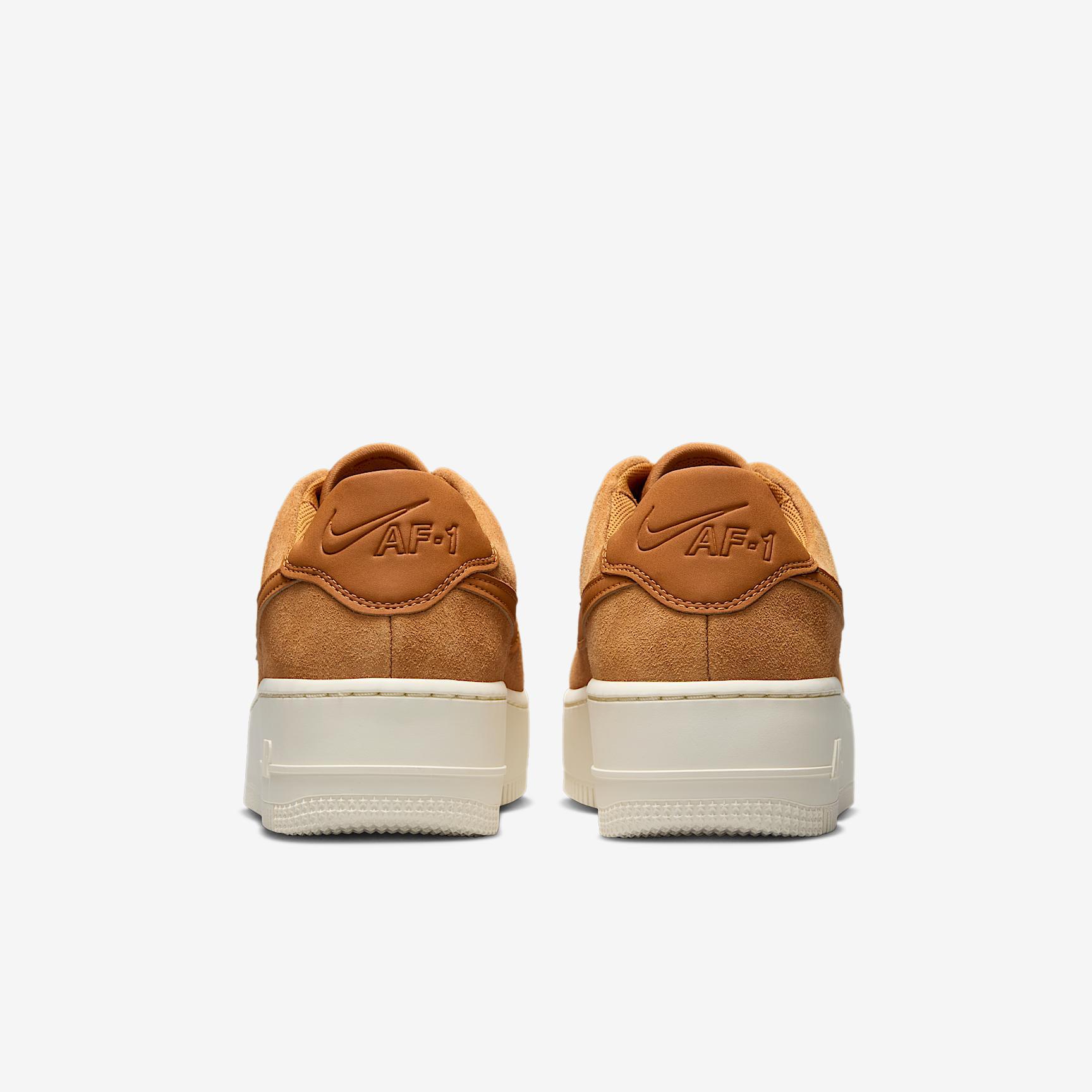 Nike Air Force 1 Sage Low Women's Shoes Product Image