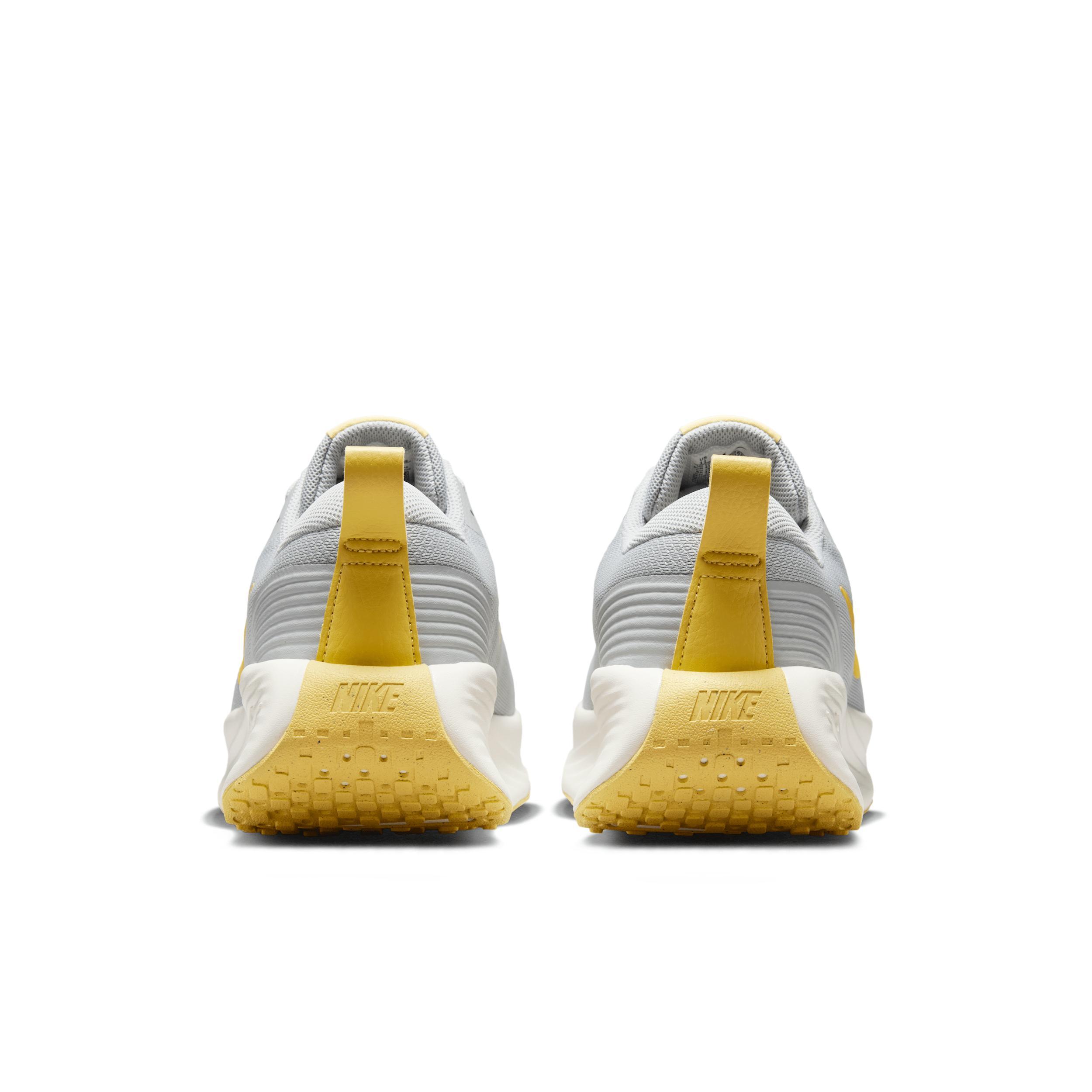 Nike Men's Promina Walking Shoes Product Image