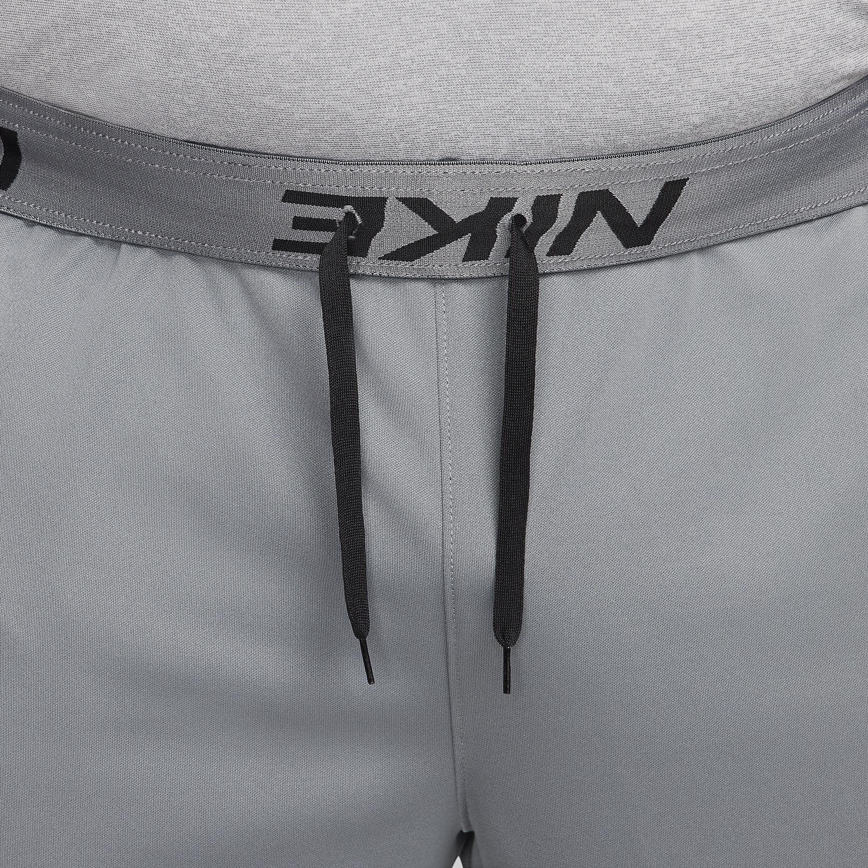 Nike Men's Totality Dri-FIT Tapered Versatile Pants Product Image