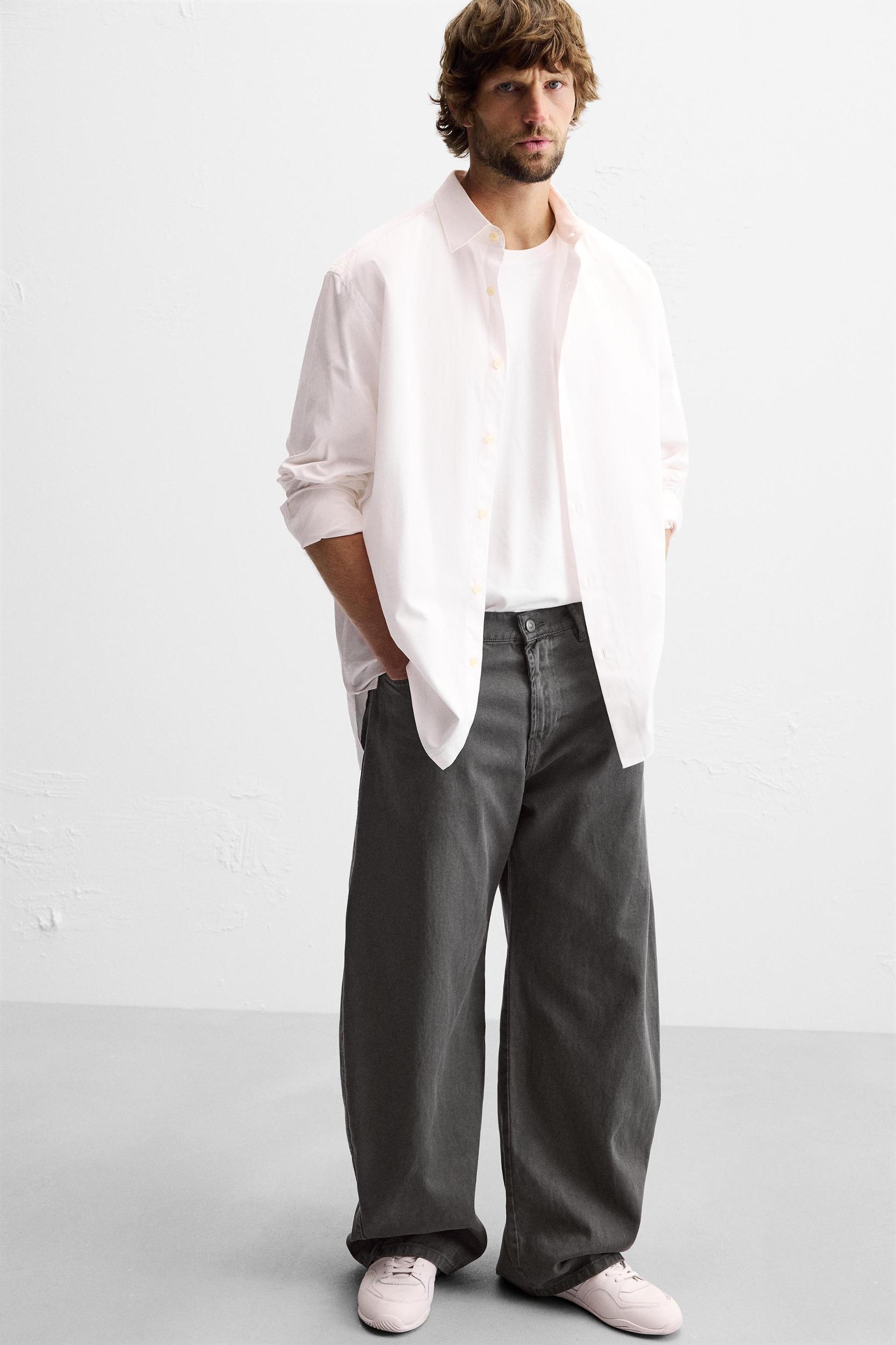 BALLOON FIT JEANS Product Image
