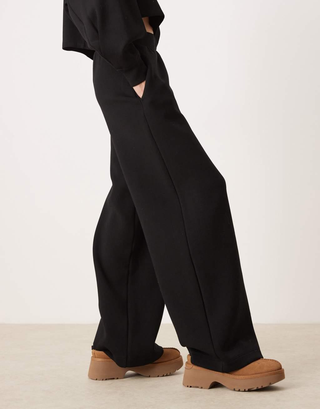 Miss Selfridge scuba wide leg sweatpants Product Image