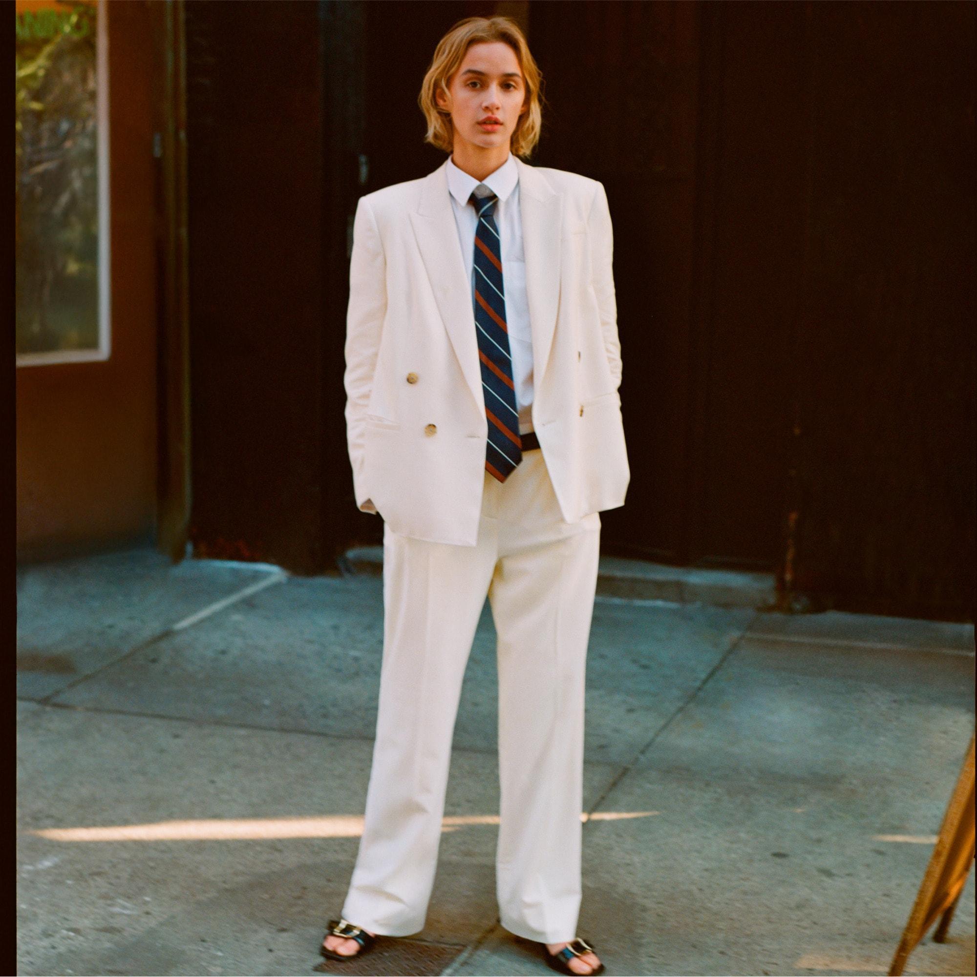 Lower-rise Essential wide-leg pant in city twill Product Image