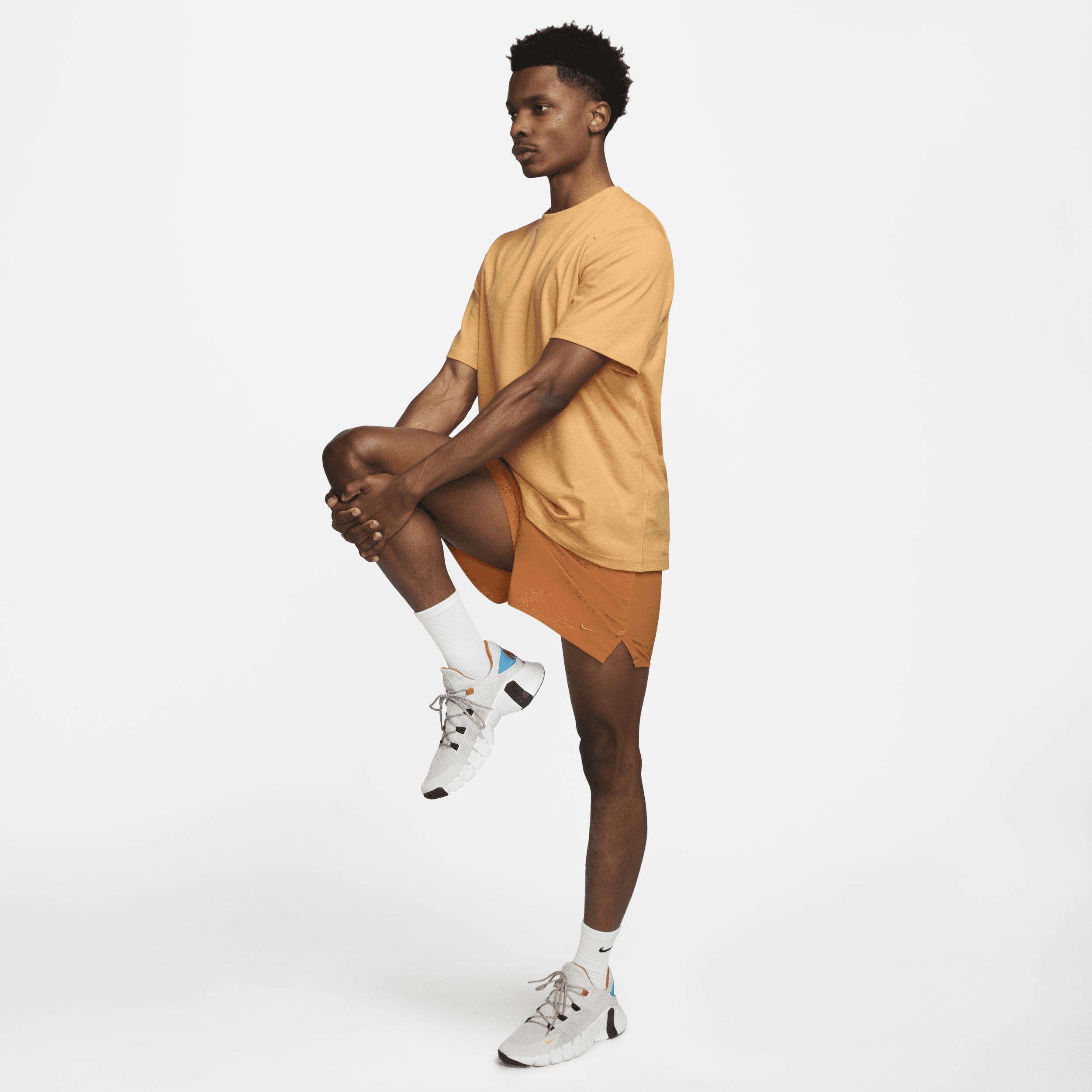 Nike Mens Dri-FIT Primary Versatile Top Product Image