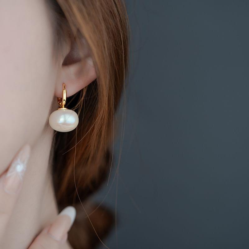 Faux Pearl Alloy Drop Earring Product Image