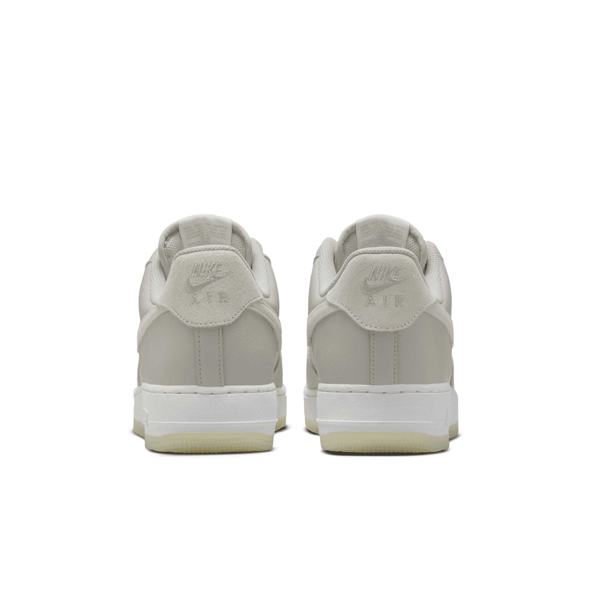 Nike Air Force 1 '07 LV8 Men's Shoes Product Image
