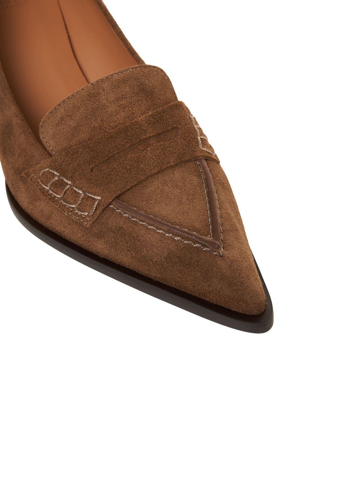 Suede pumps Product Image