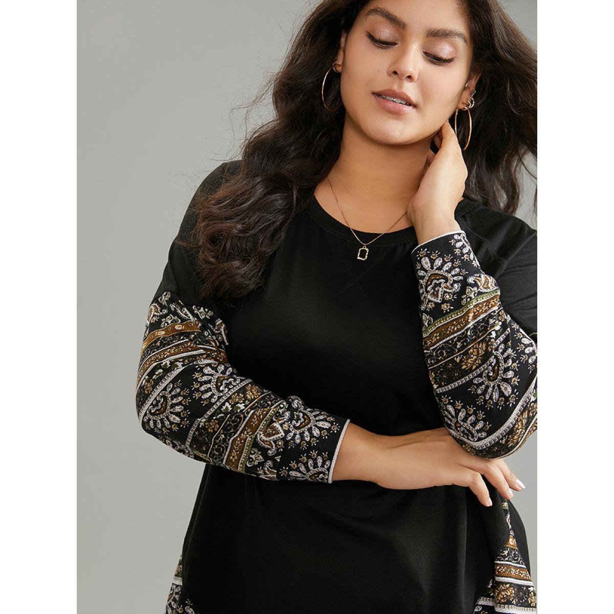 Plus Size Bandana Print Patchwork Raglan Sleeve T-shirt Black Women Casual Contrast Bohemian Print Round Neck Dailywear T-shirts BloomChic 30/6X Product Image