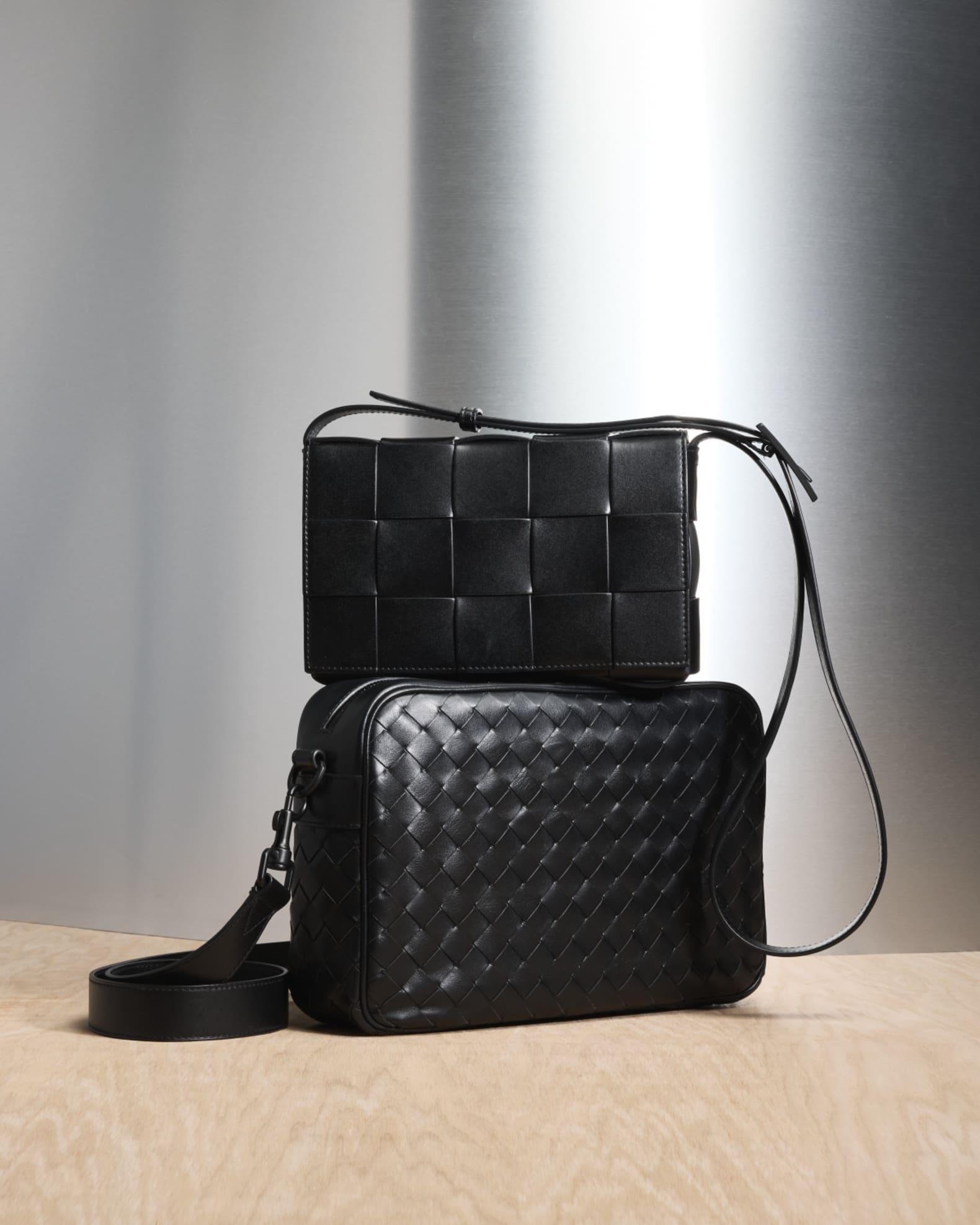 Men's Intrecciato Medium Crossbody Bag Product Image