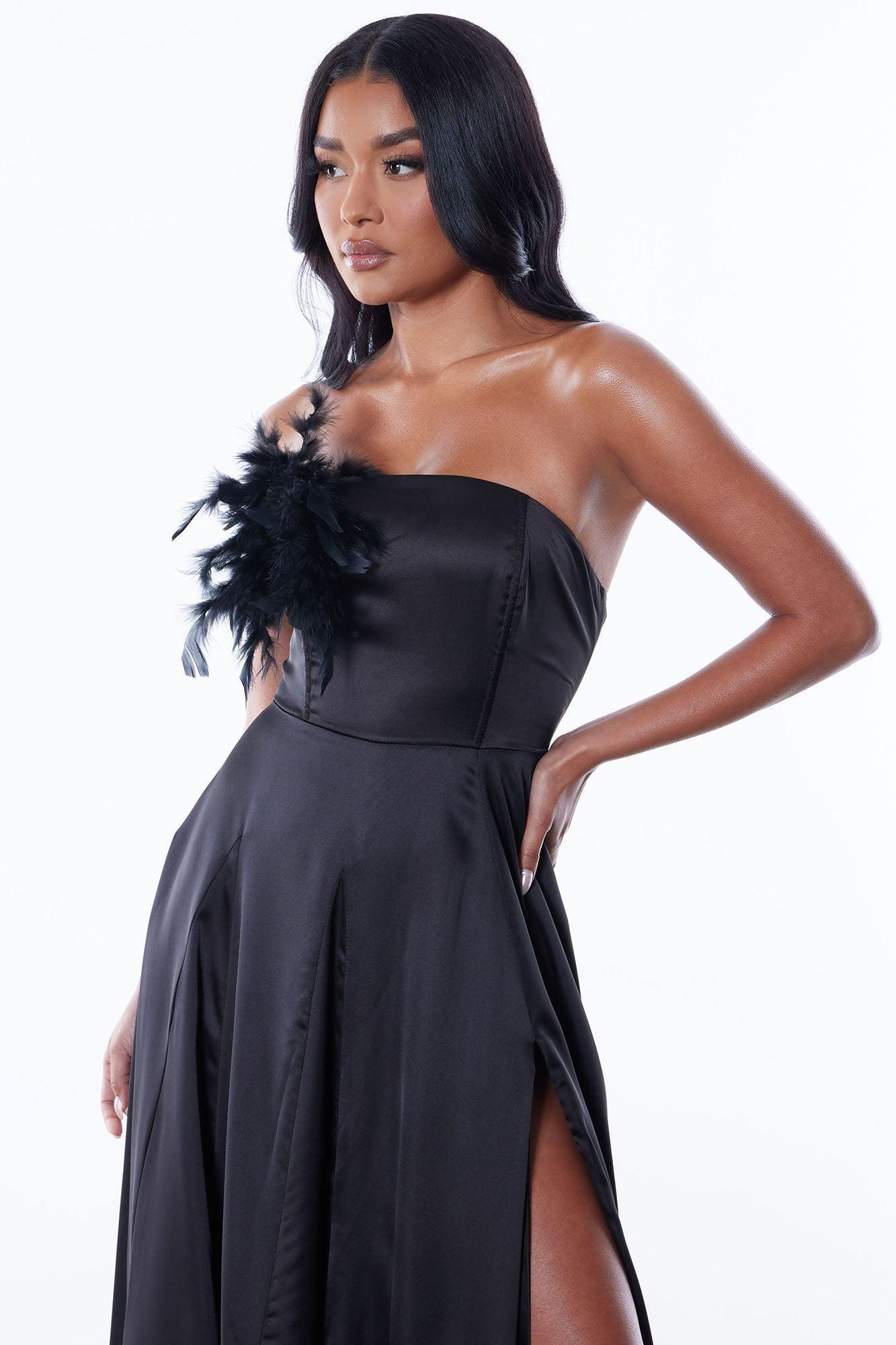 Reina Gown - Black Product Image