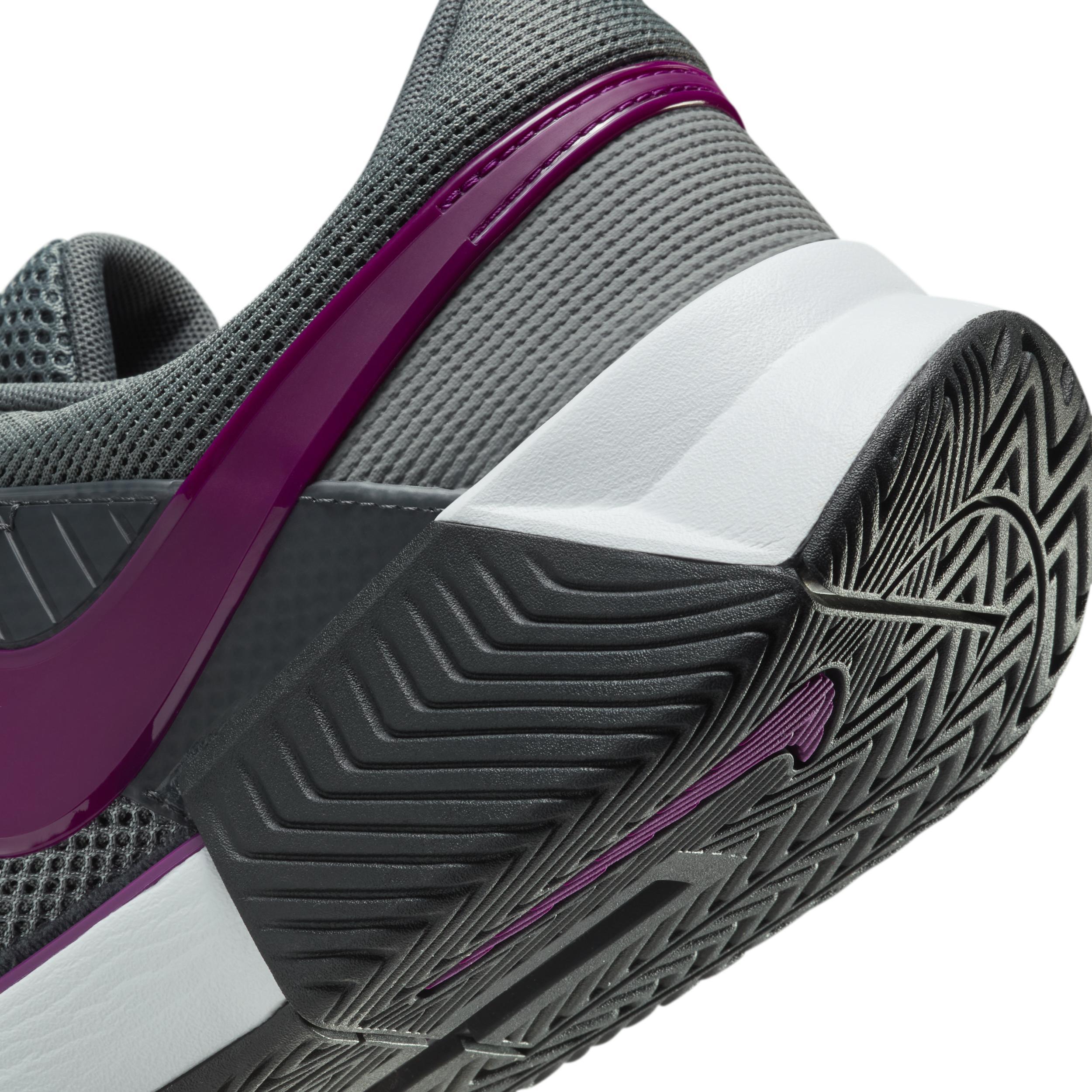 Nike Zoom GP Challenge 1 Men's Hard Court Tennis Shoes Product Image