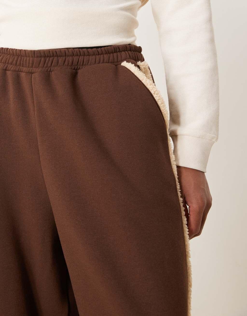 ASOS DESIGN balloon fit sweatpants with borg lining in khaki Product Image