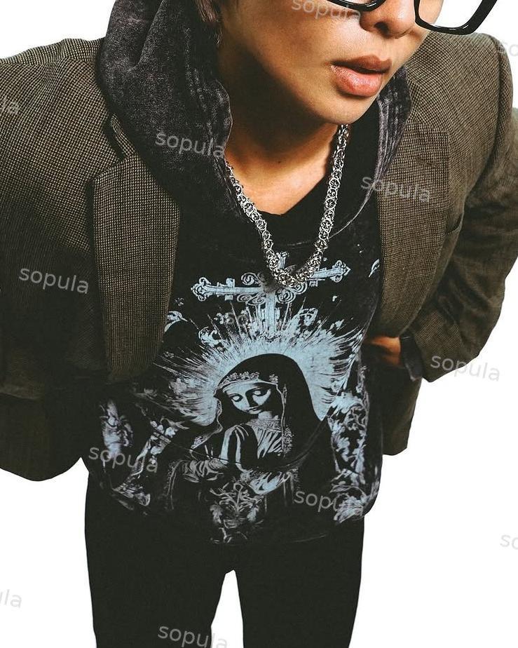 Sopula Virgin Mary Praying Faith Graphic Washed Hoodies Product Image