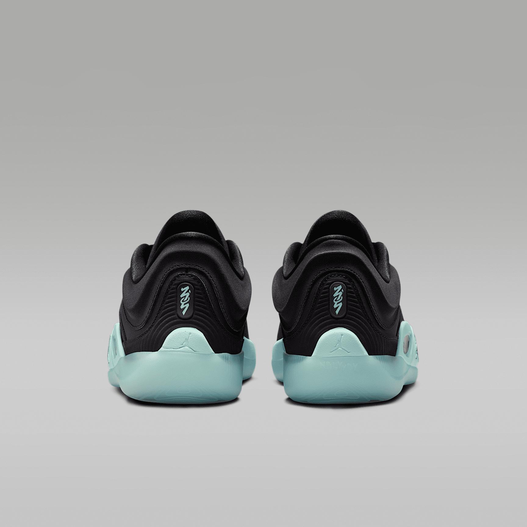 Zion 4 Basketball Shoes Product Image