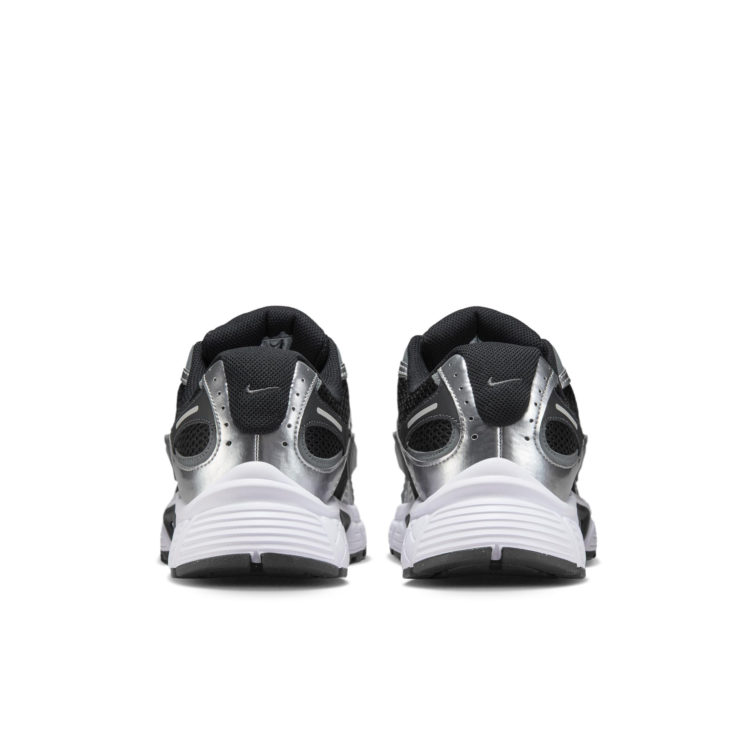 Nike V5 RNR Men's Shoes Product Image