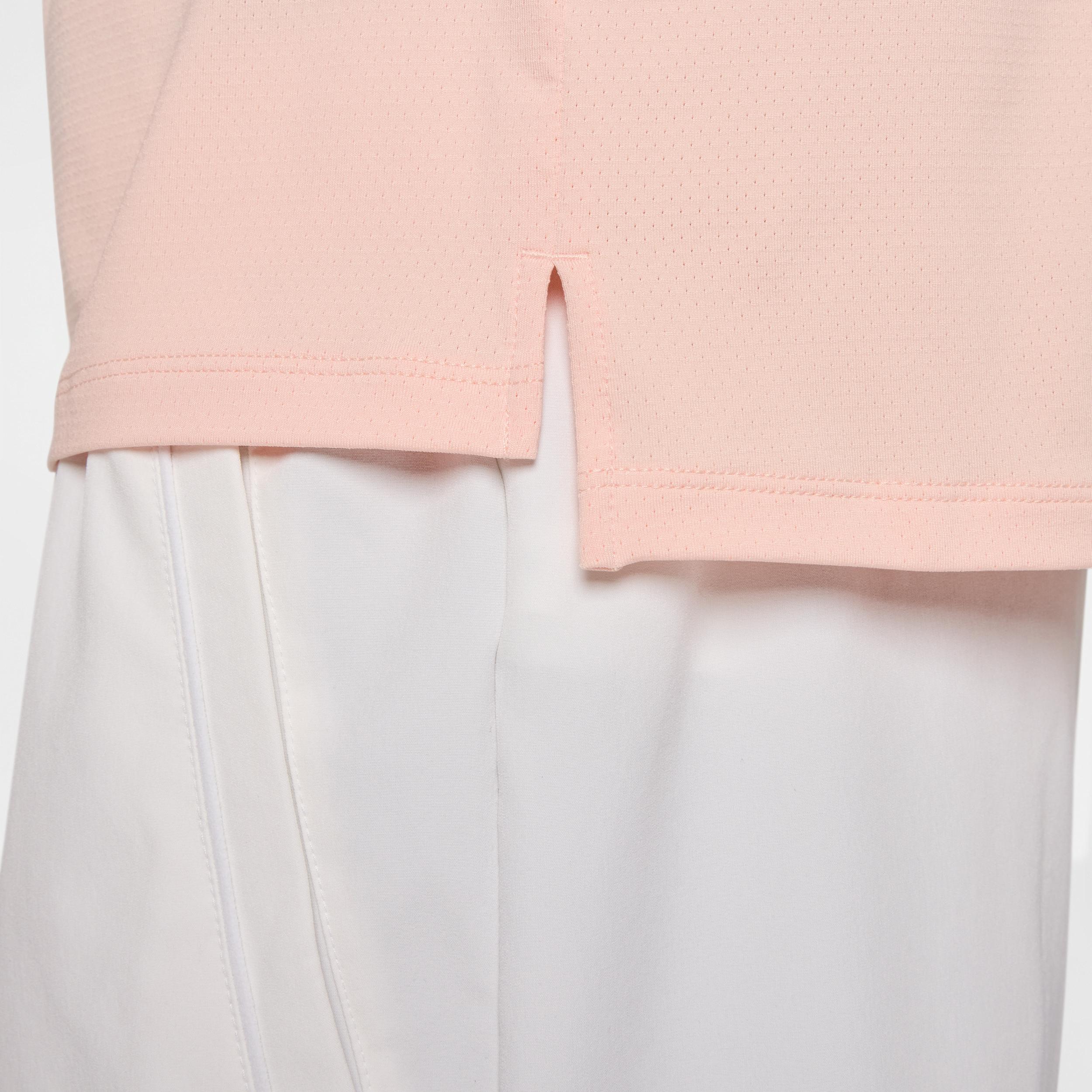 NikeCourt Advantage Men's Dri-FIT Tennis Top Product Image