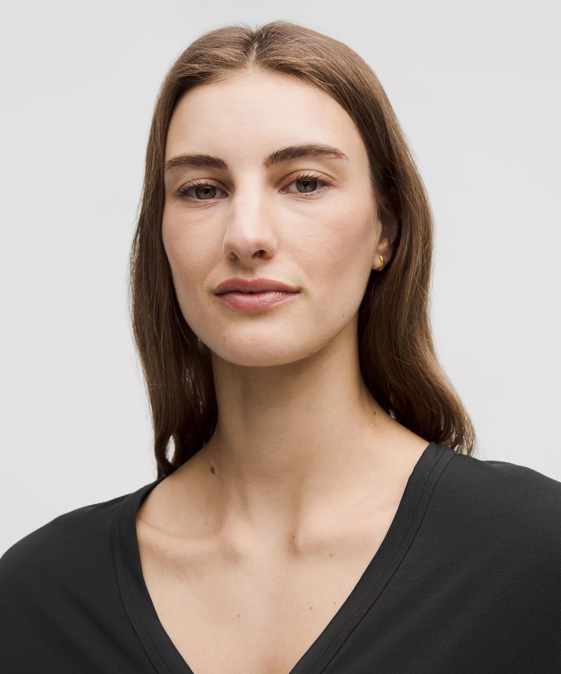 Back In Action V-Neck Long-Sleeve Shirt Product Image