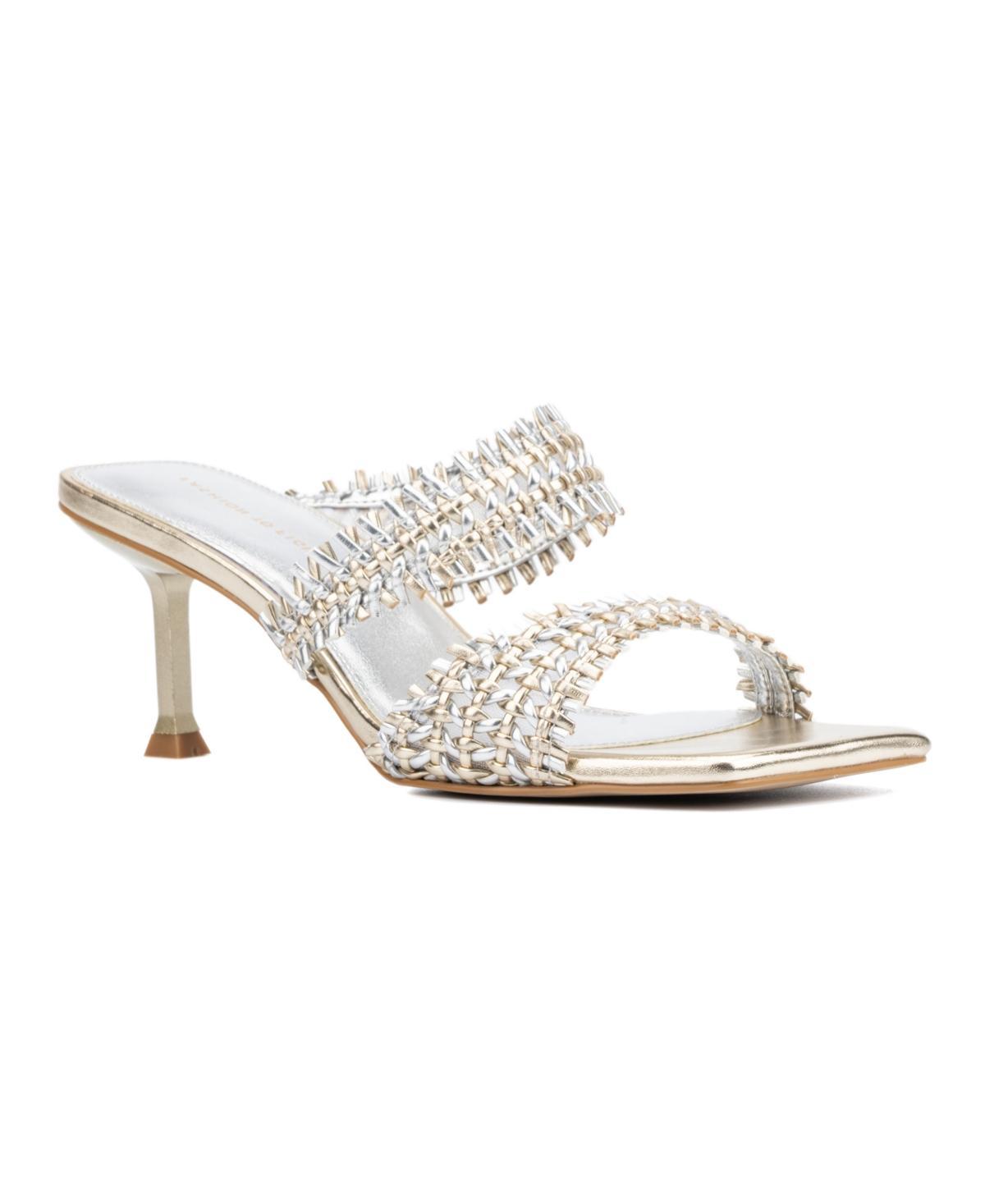 Fashion To Figure Womens Patti Wide Width Sandals Heels - Silver Product Image