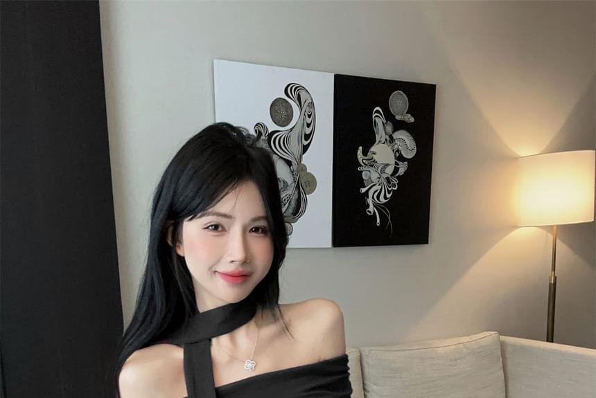 Long-Sleeve Off Shoulder Plain Mini Bodycon Dress Product Image