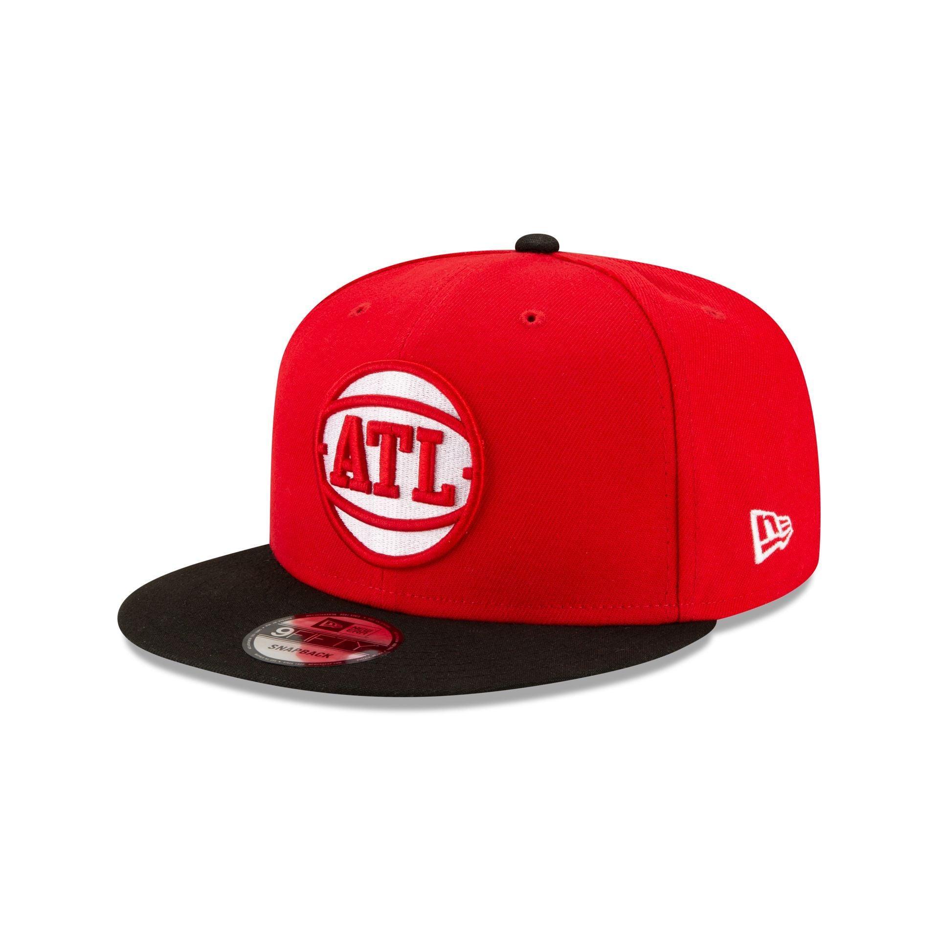 Boston Bruins Black 9FIFTY Snapback Hat Male Product Image