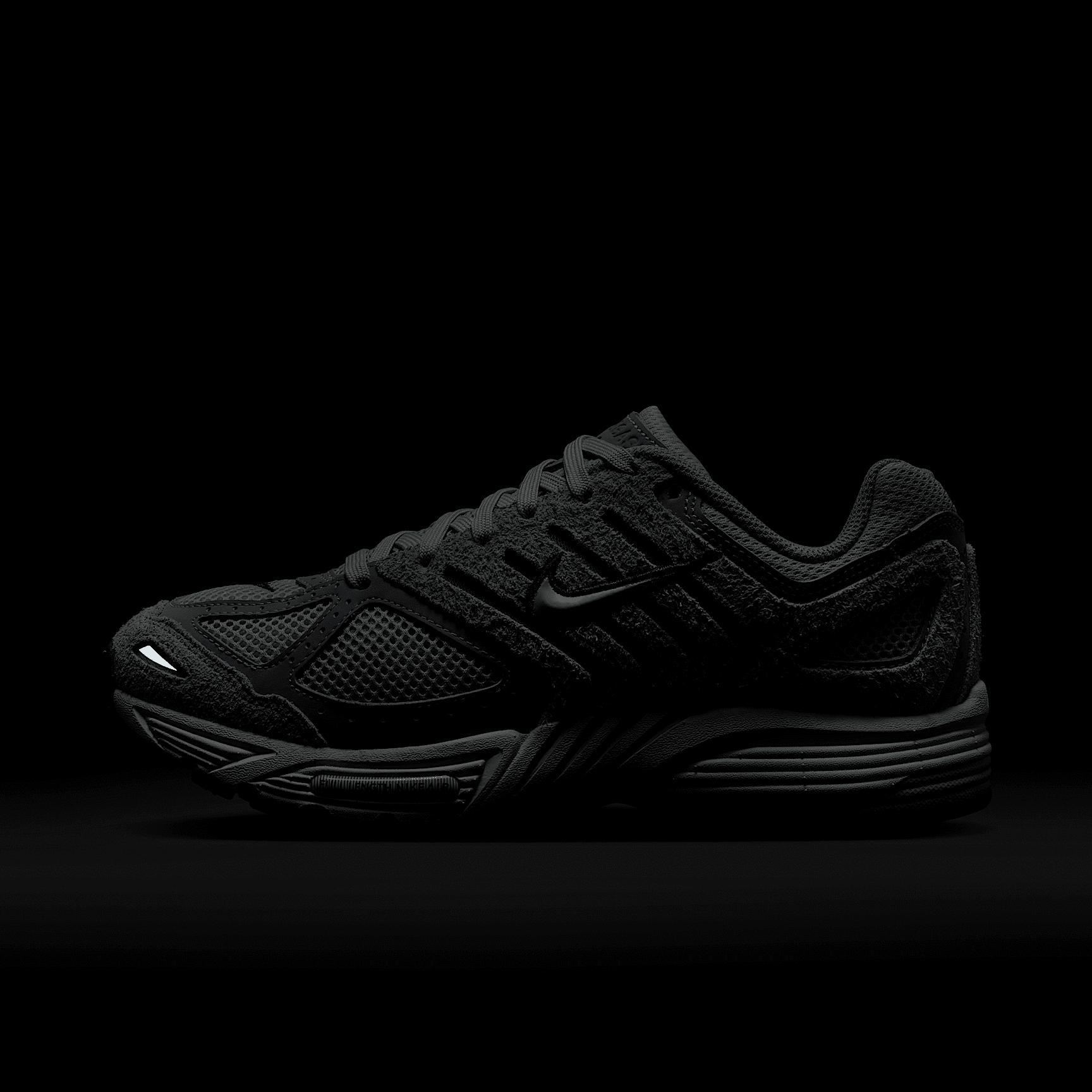 Nike Women's Air Pegasus 2005 Shoes Product Image