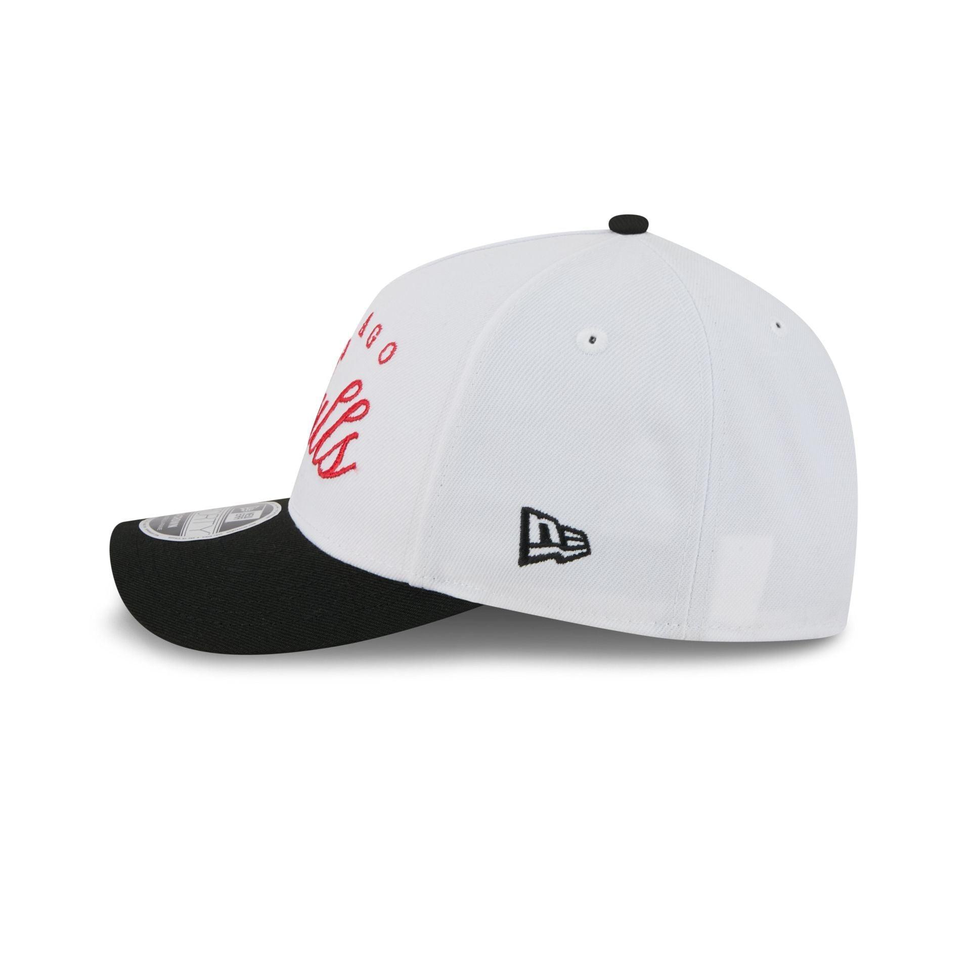 Toronto Raptors Chrome Arch 9FORTY M-Crown A-Frame Trucker Hat Male Product Image