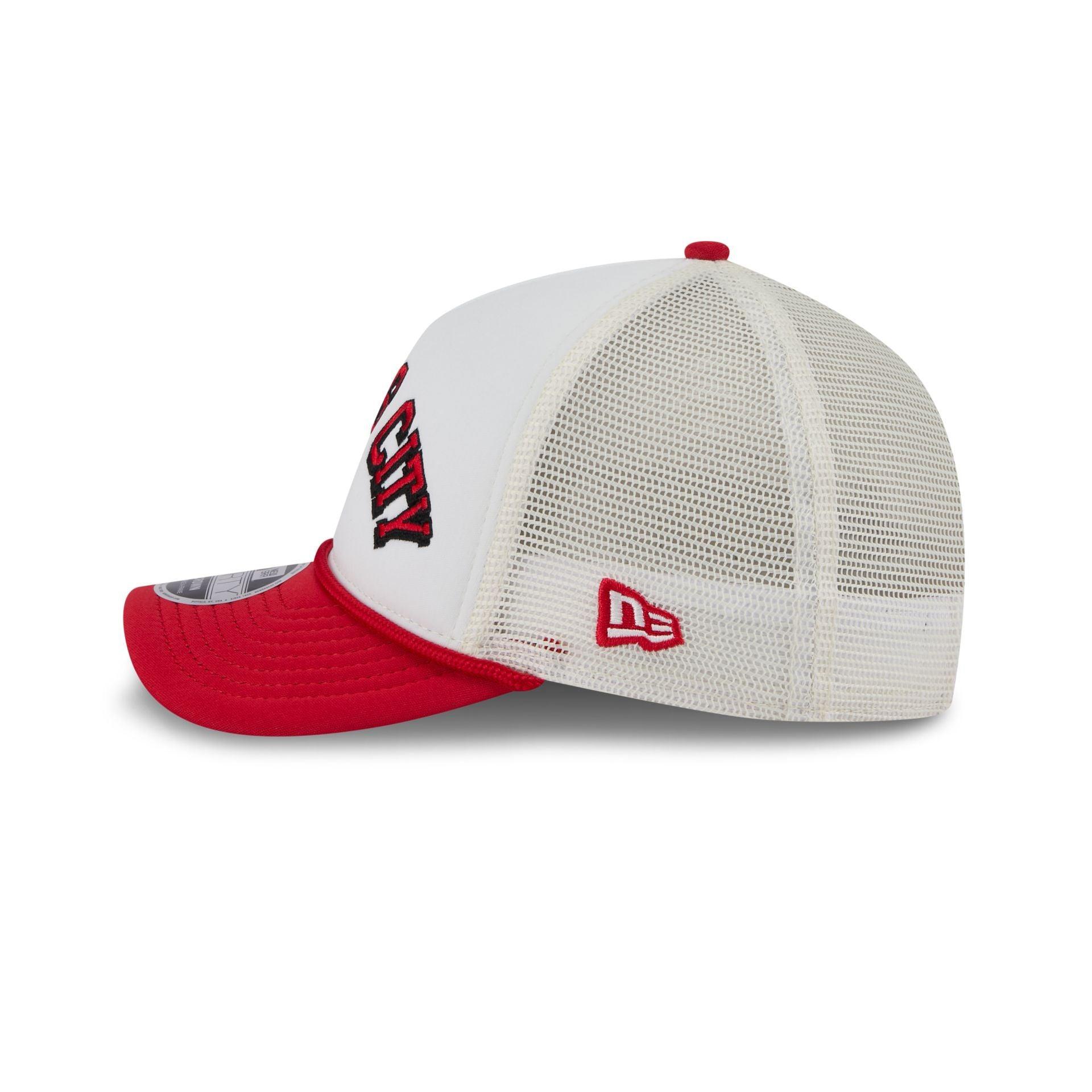 Chicago Cubs Chrome Arch 9FORTY M-Crown A-Frame Trucker Hat Male Product Image