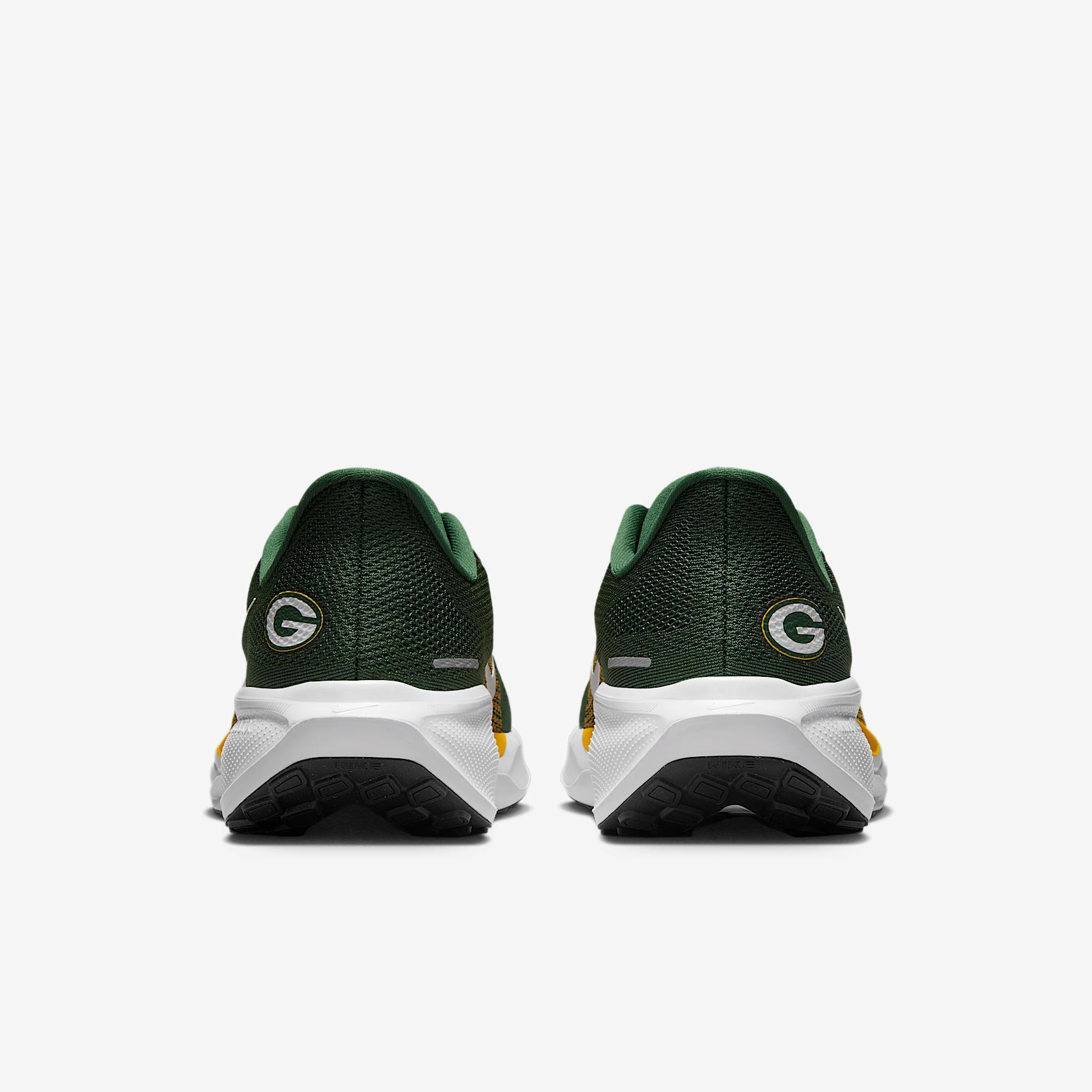 Green Bay Packers Pegasus 41 Men's Nike NFL Road Running Shoes Product Image