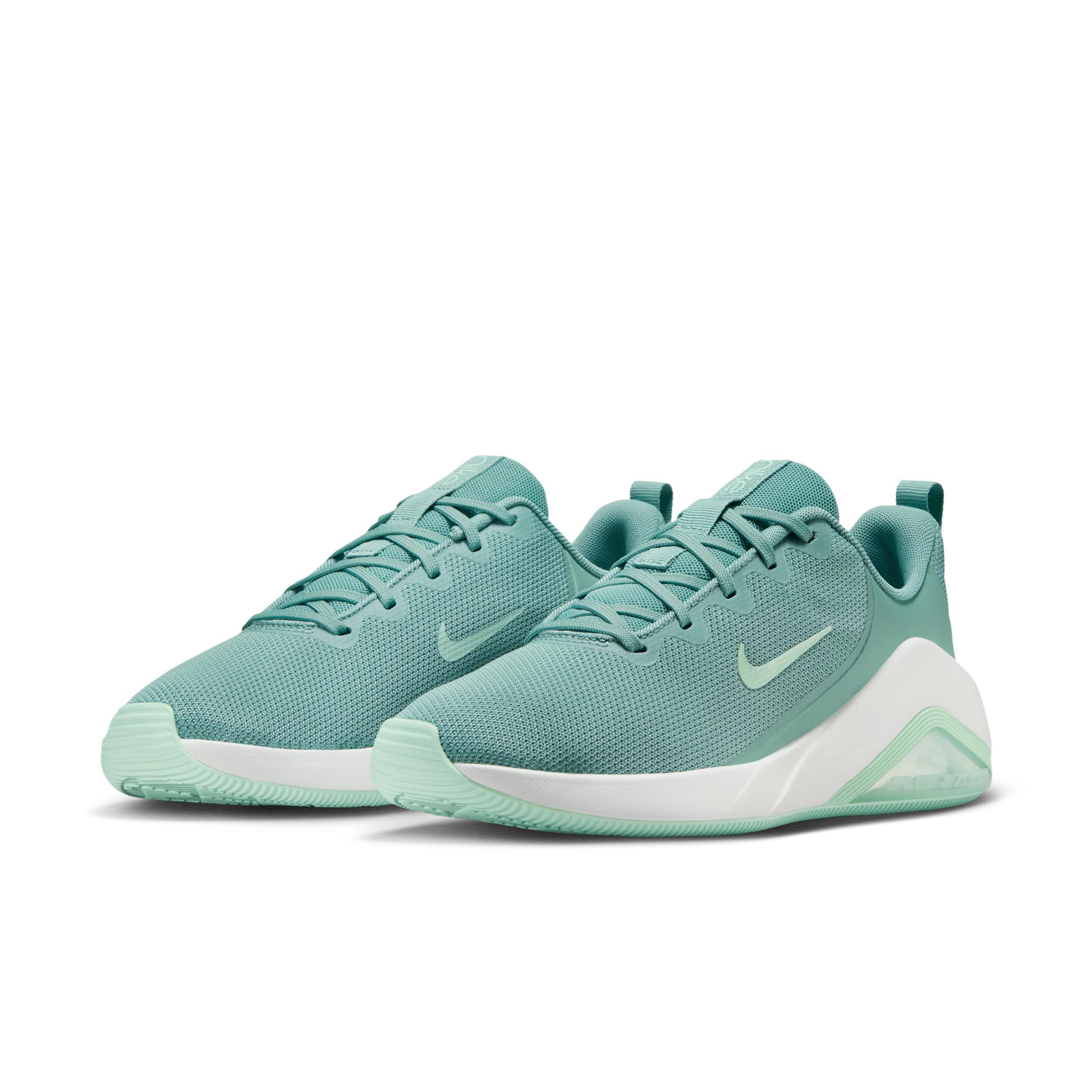 Nike Women's Bella 7 Workout Shoes Product Image