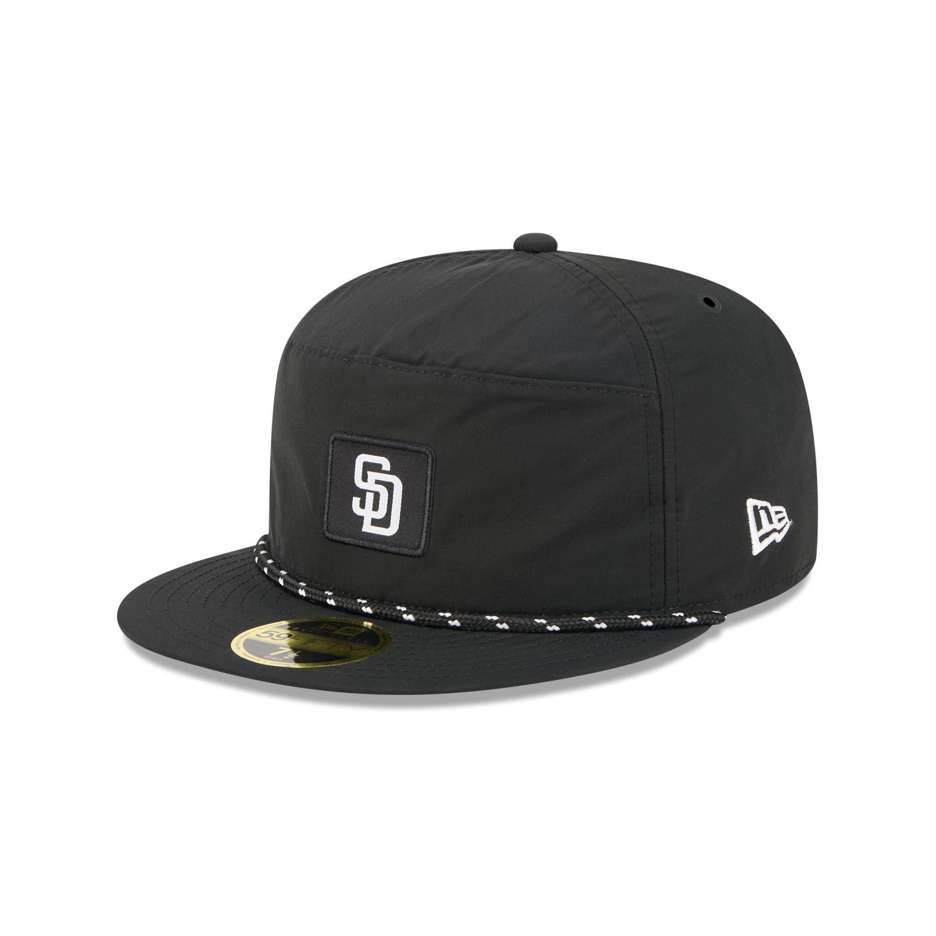 New York Knicks Satin Pin 9FIFTY Snapback Hat Male Product Image
