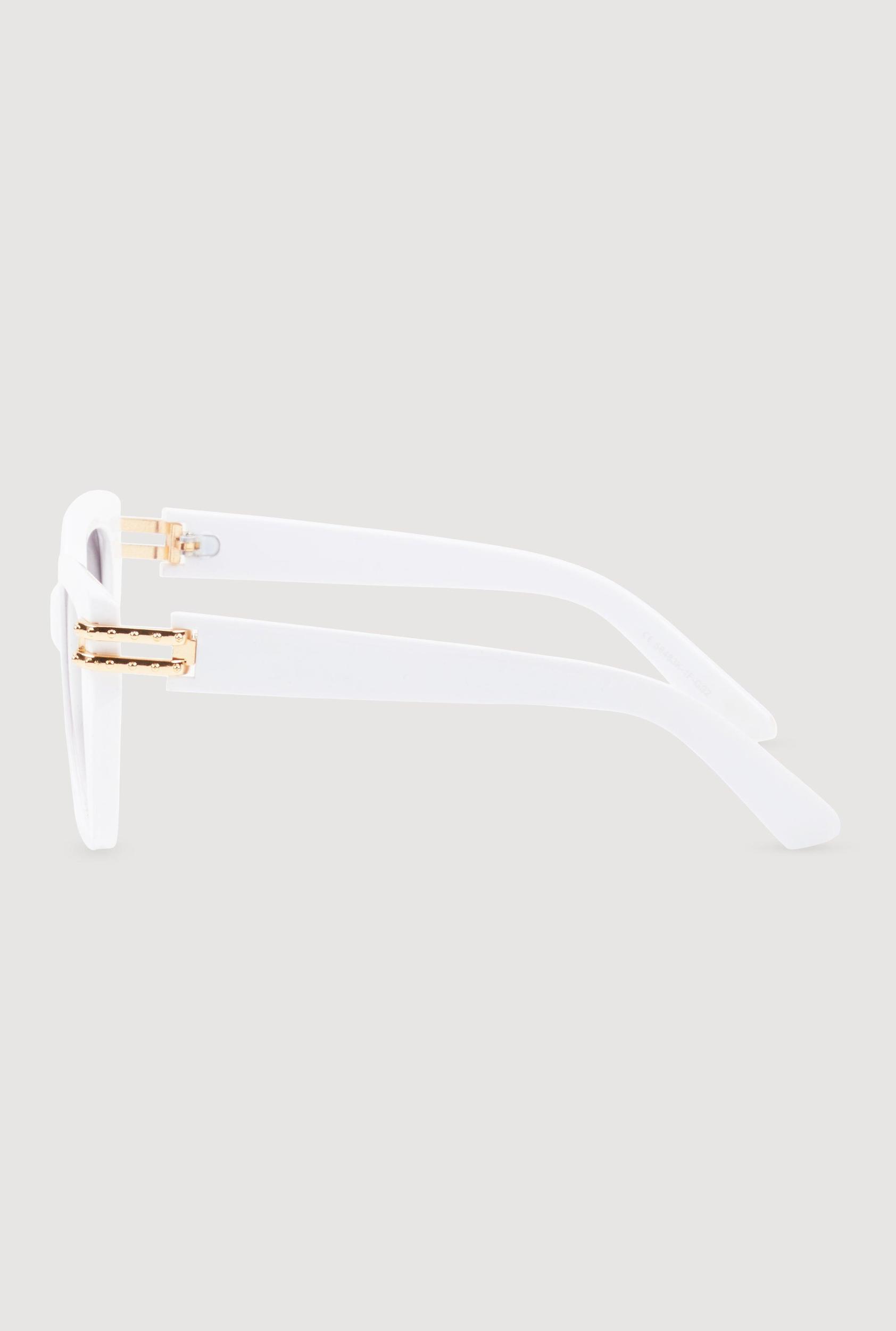 Cut Out Detail Ombre Square Sunglasses Female Product Image