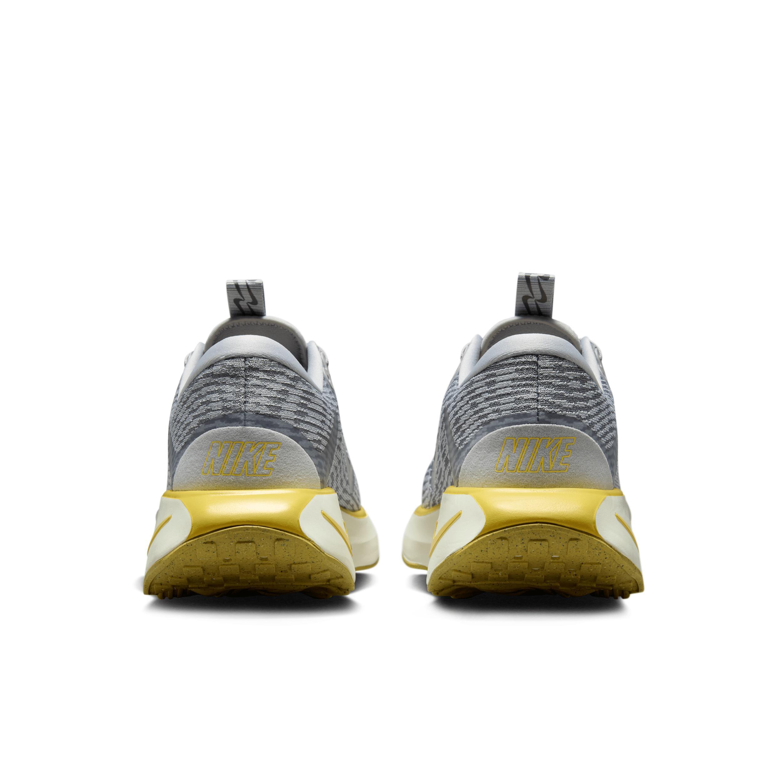 Nike Men's Motiva Walking Shoes Product Image