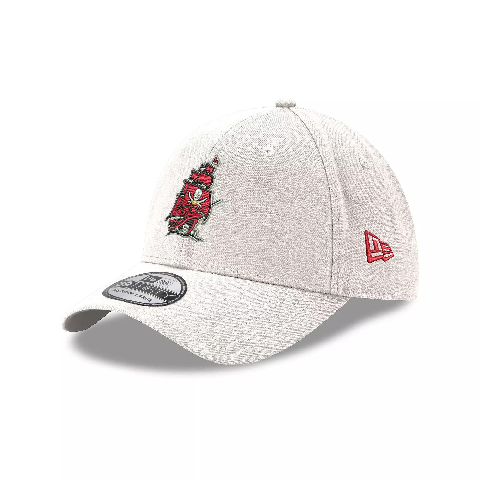 Men's New Era White Tampa Bay Buccaneers Alternate Logo Iced II 39THIRTY Flex Hat, Size: Medium/Large Product Image
