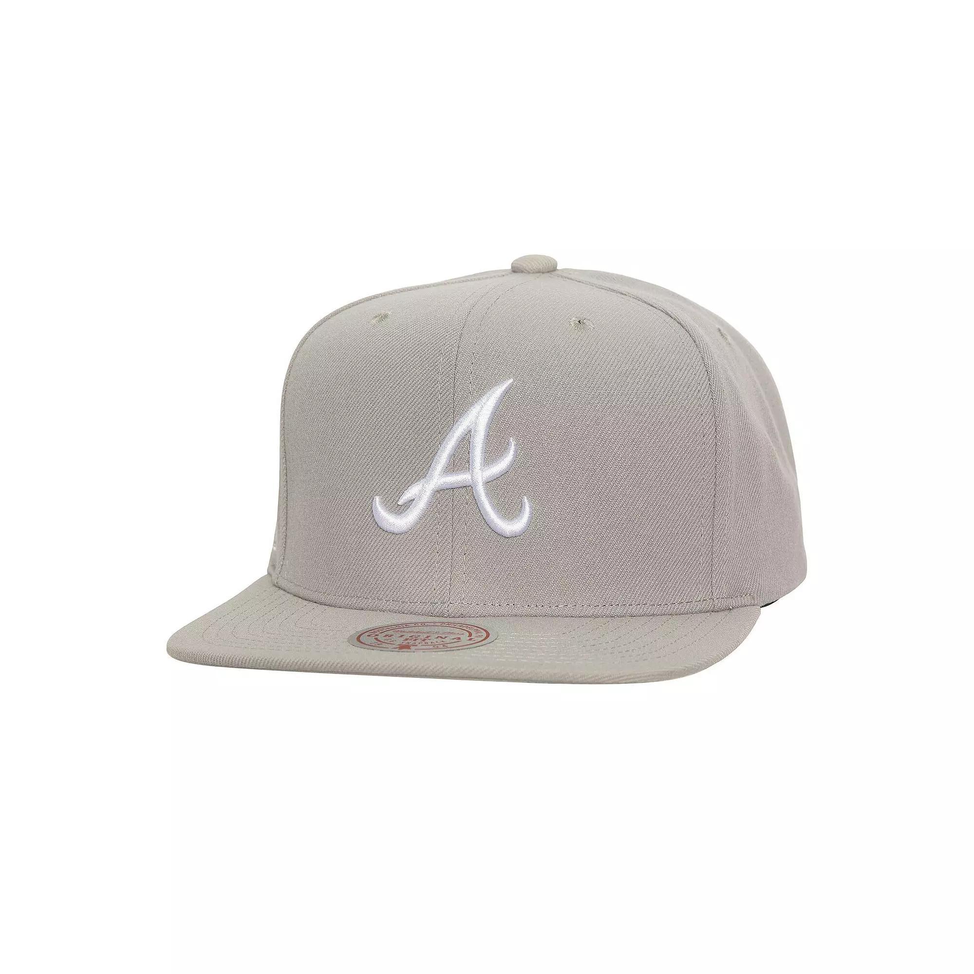 Mens Mitchell & Ness Gray Atlanta Braves Snapback Hat Product Image