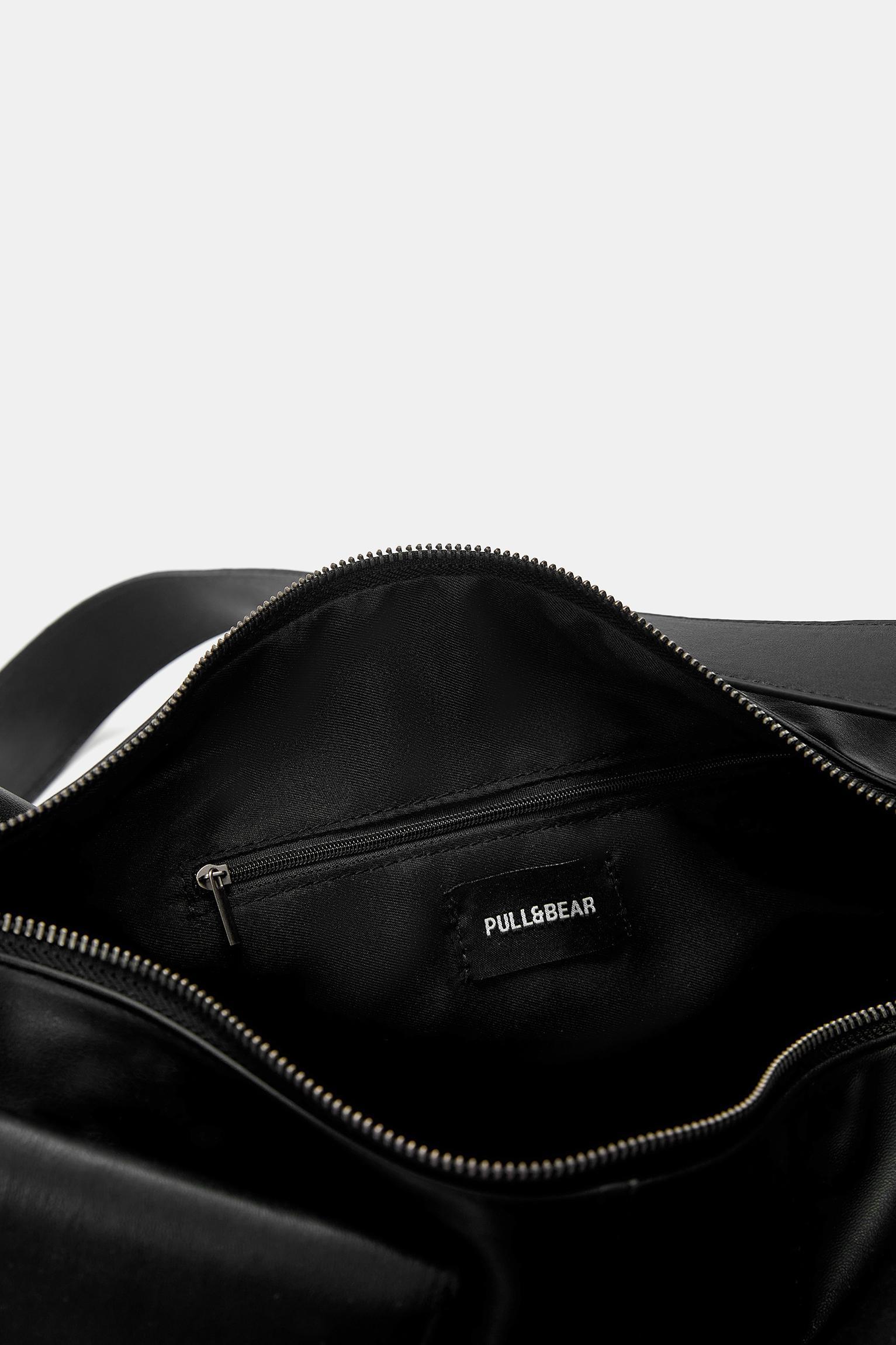 Multi-panel shoulder bag Product Image