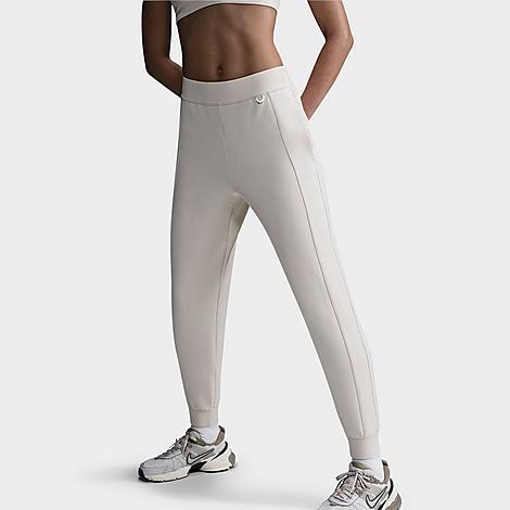 Nike Women's 24.7 ImpossiblySoft Dri-FIT Mid-Rise Jogger Pants Product Image