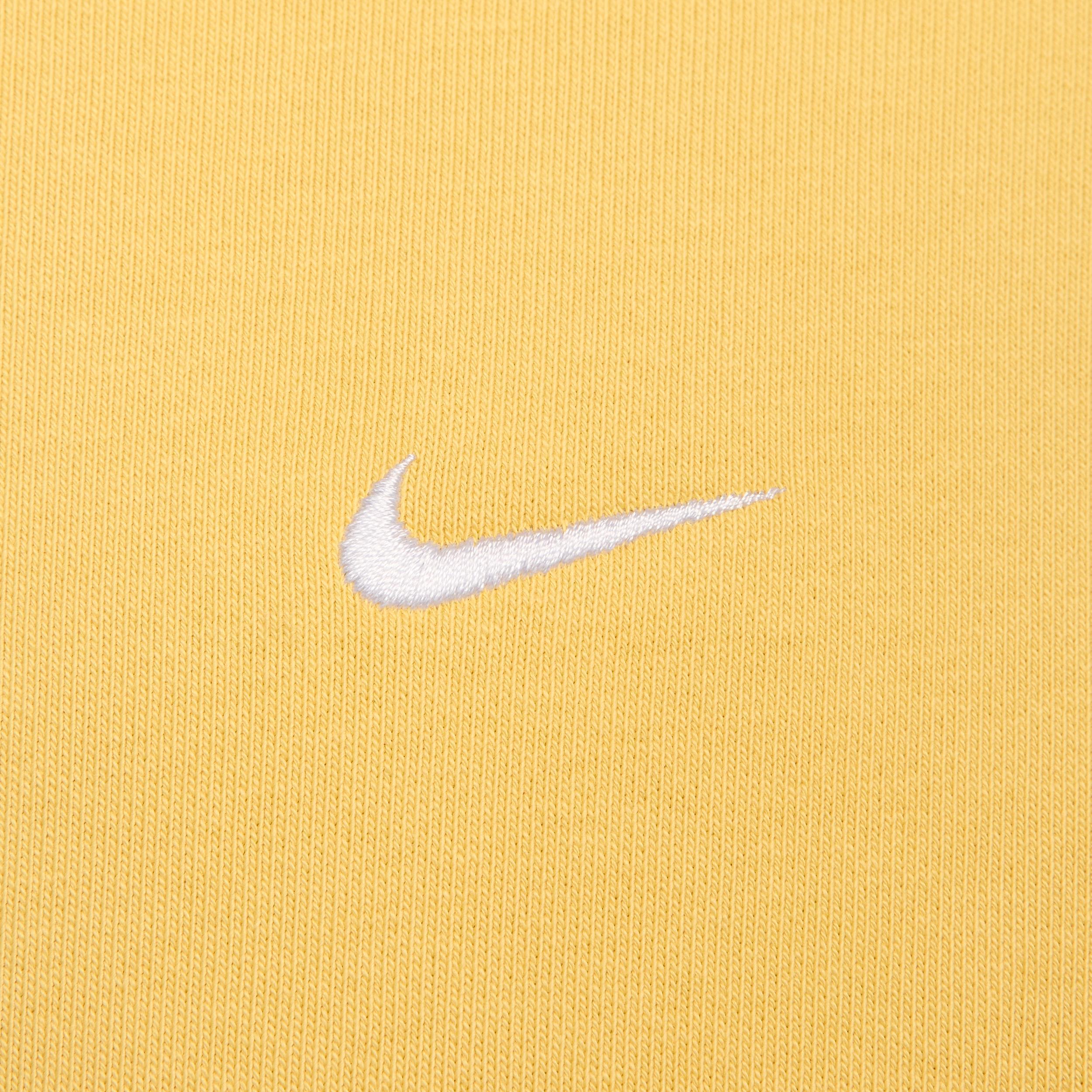 Nike Men's Solo Swoosh Fleece Crew Product Image