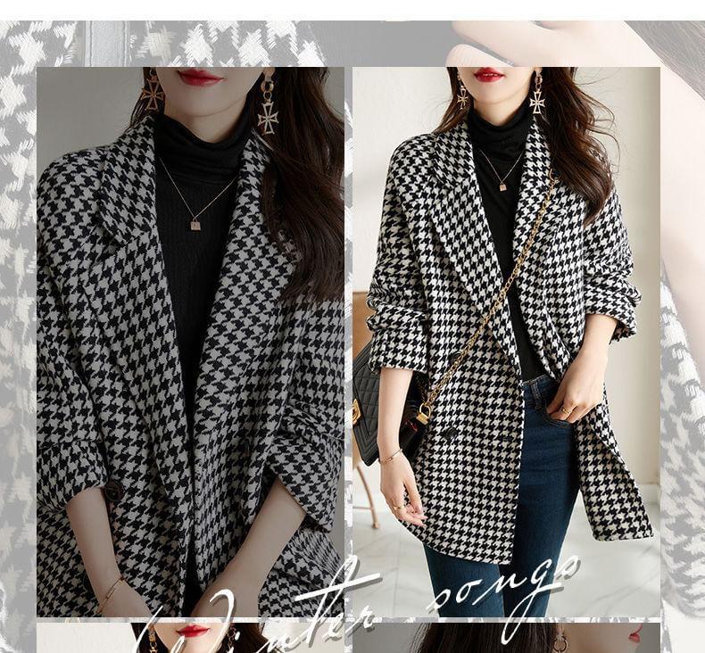Collared Lapel Houndstooth Double Breasted Coat Product Image