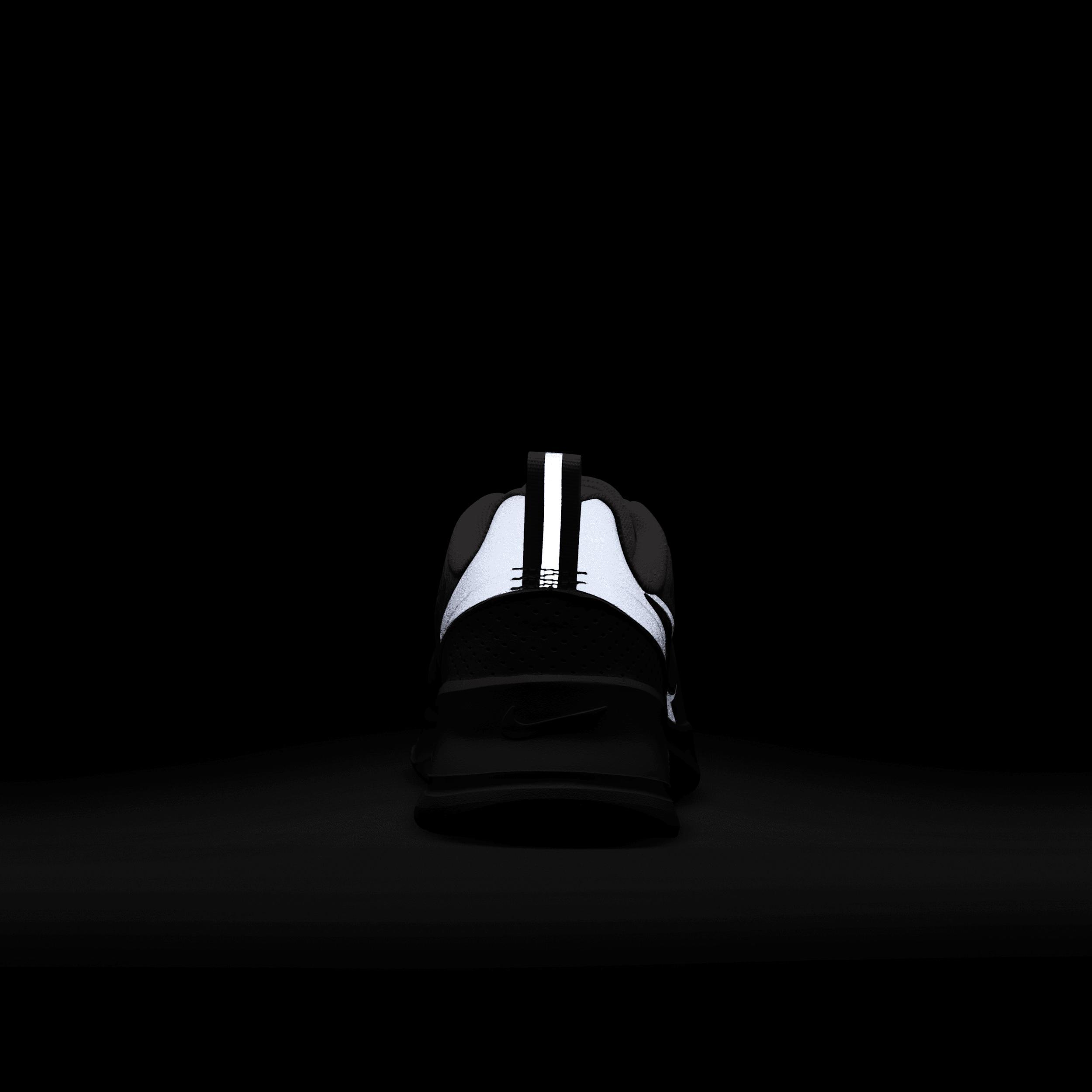 Nike Men's Air Max Nuaxis Premium Shoes Product Image
