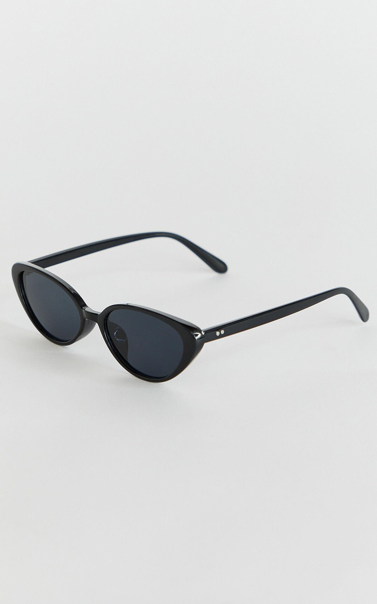 Yvette Sunglasses - Cat Eye Sunglasses in Black Product Image