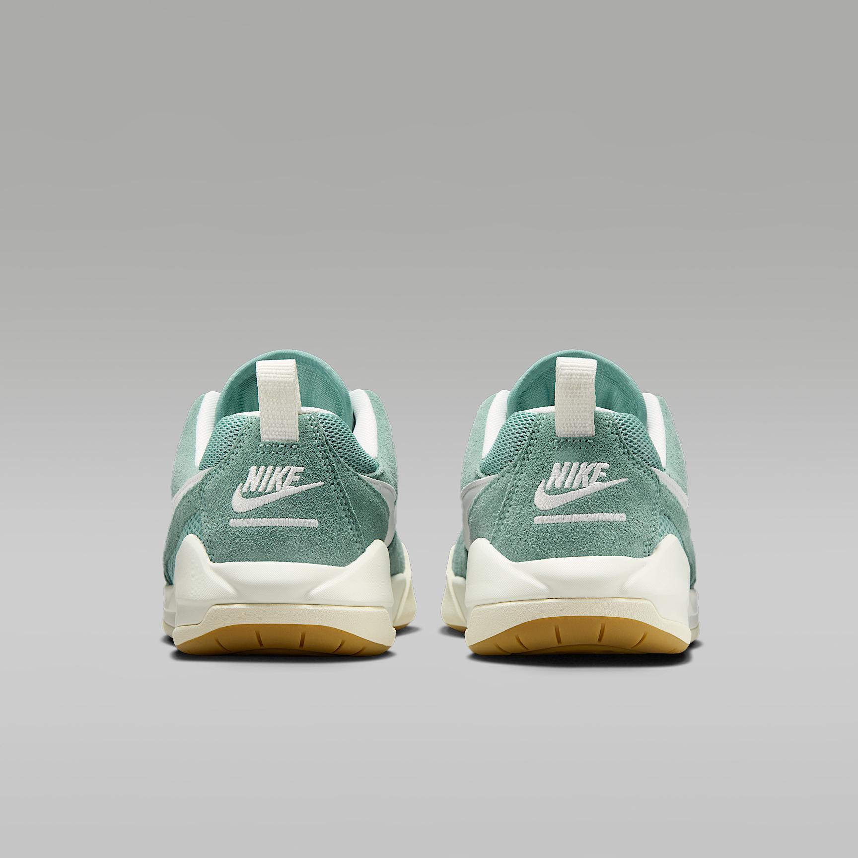 Women's Jordan CMFT Era Shoes Product Image