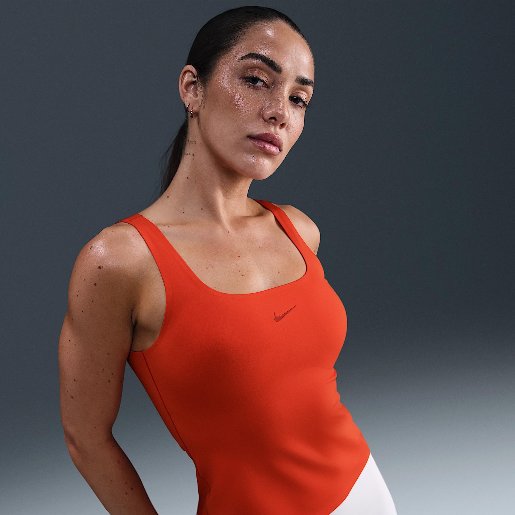 Nike Form Women's Tank Top Product Image