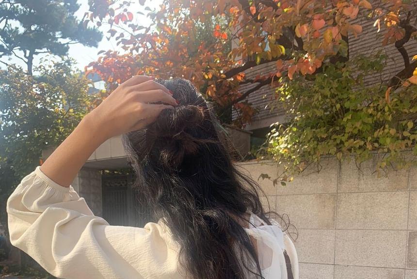 Long-Sleeve Ribbon Back Plain Blouse Product Image
