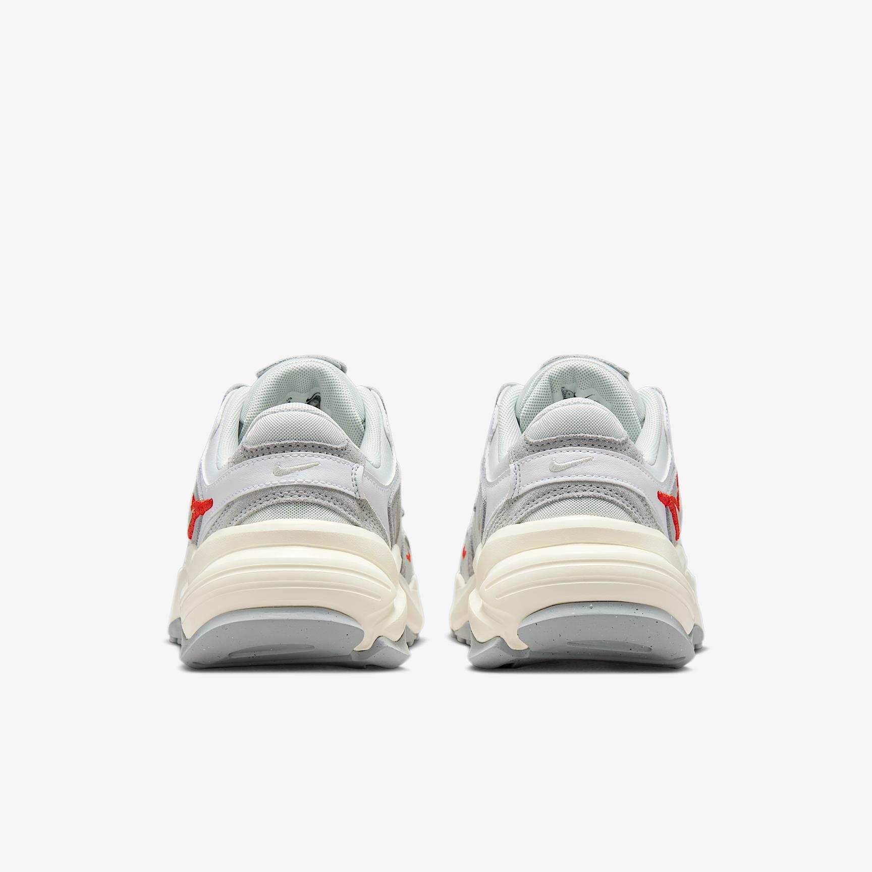 Nike Women's AL8 Shoes Product Image