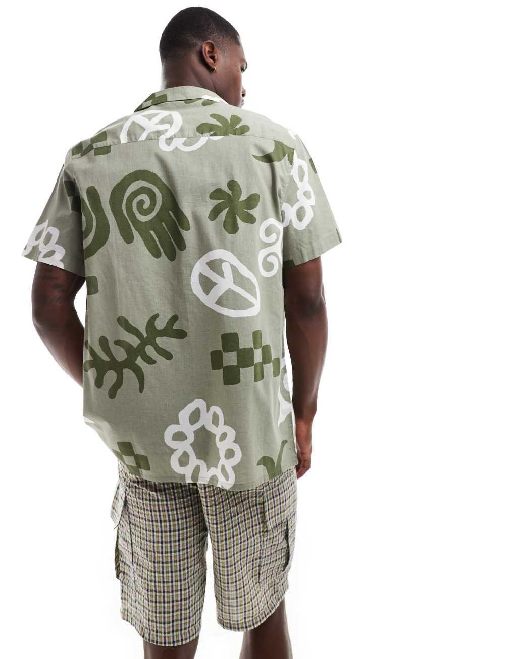 ASOS DESIGN relaxed revere shirt with abstract print in green  Product Image