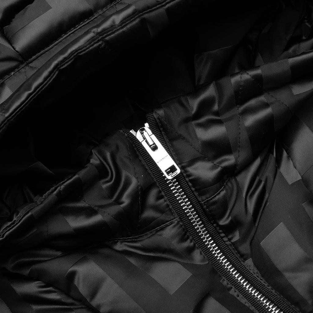 4G Puffer Jacket - Black Male Product Image