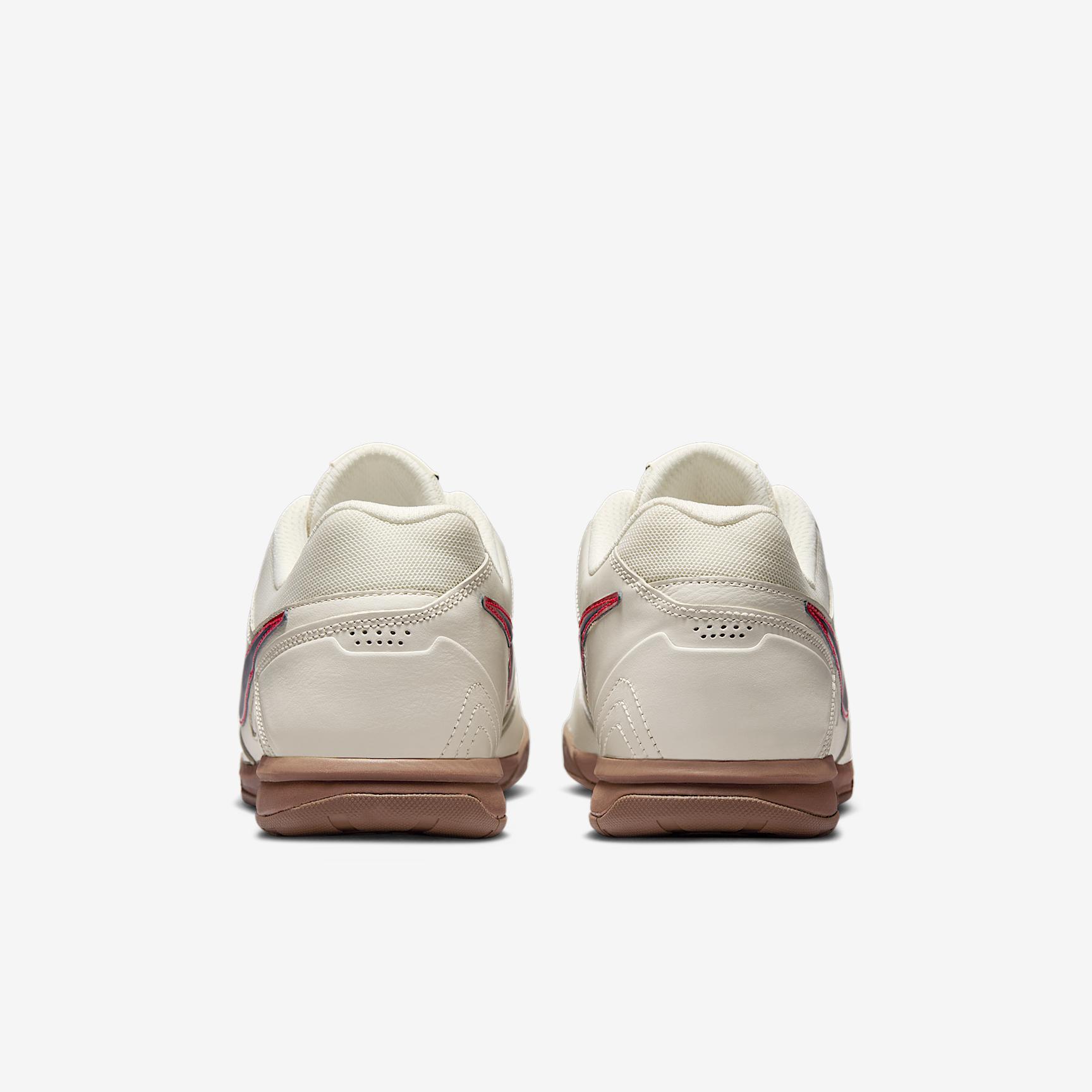 Nike Men's Gato Shoes Product Image